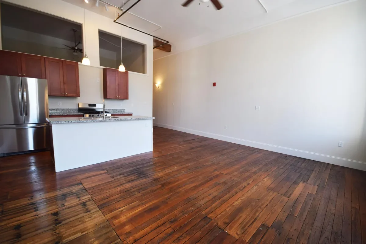 Interior 04.webp