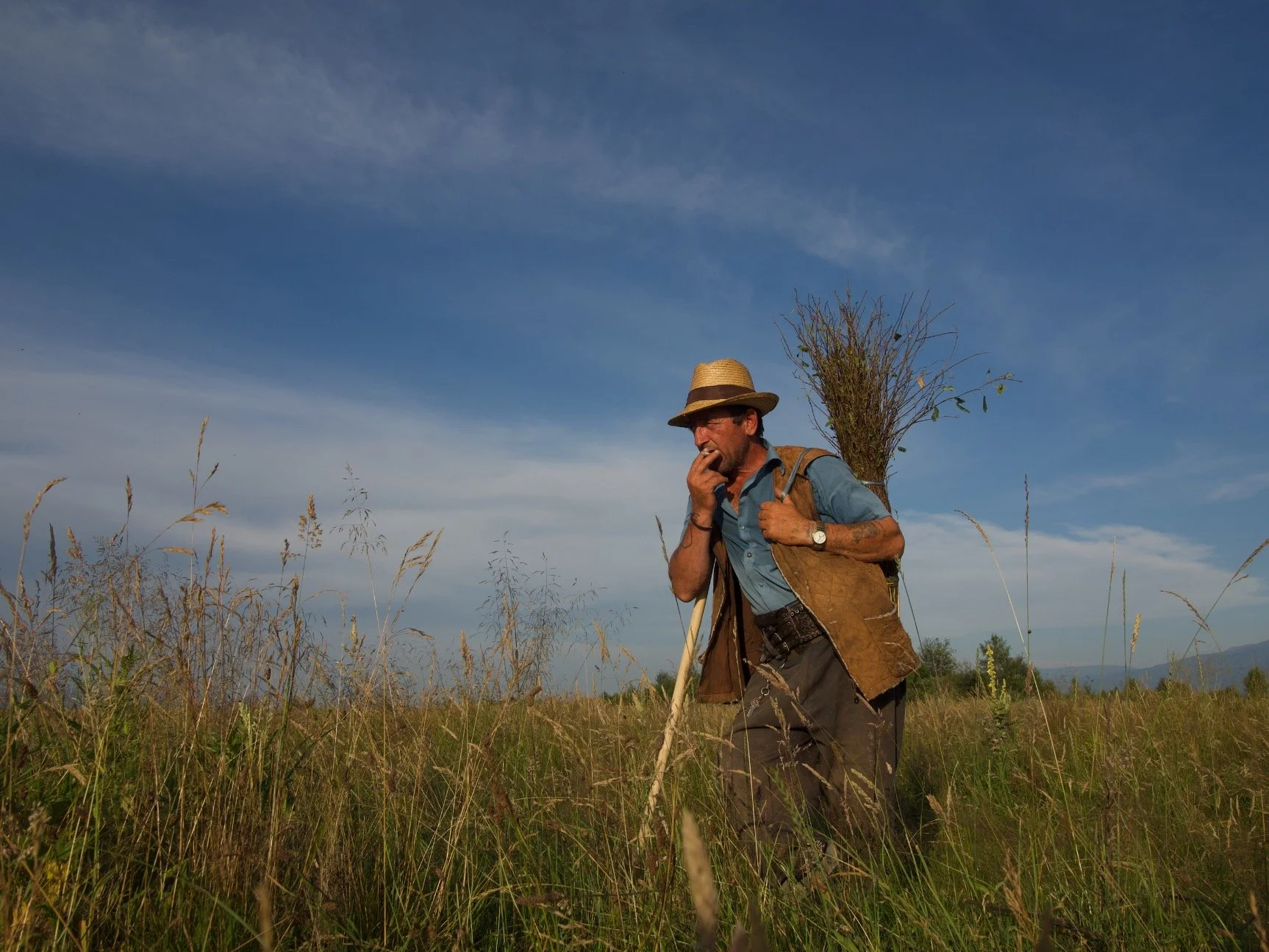Las tradiciones agr&iacute;colas, la forma de trabajar la tierra o de relacionarse con la comunidad se han conservado gracias a estas generaciones que nunca se marcharon.
+ info en link del bio o en www.isabeladelfino.net

The agricultural traditions