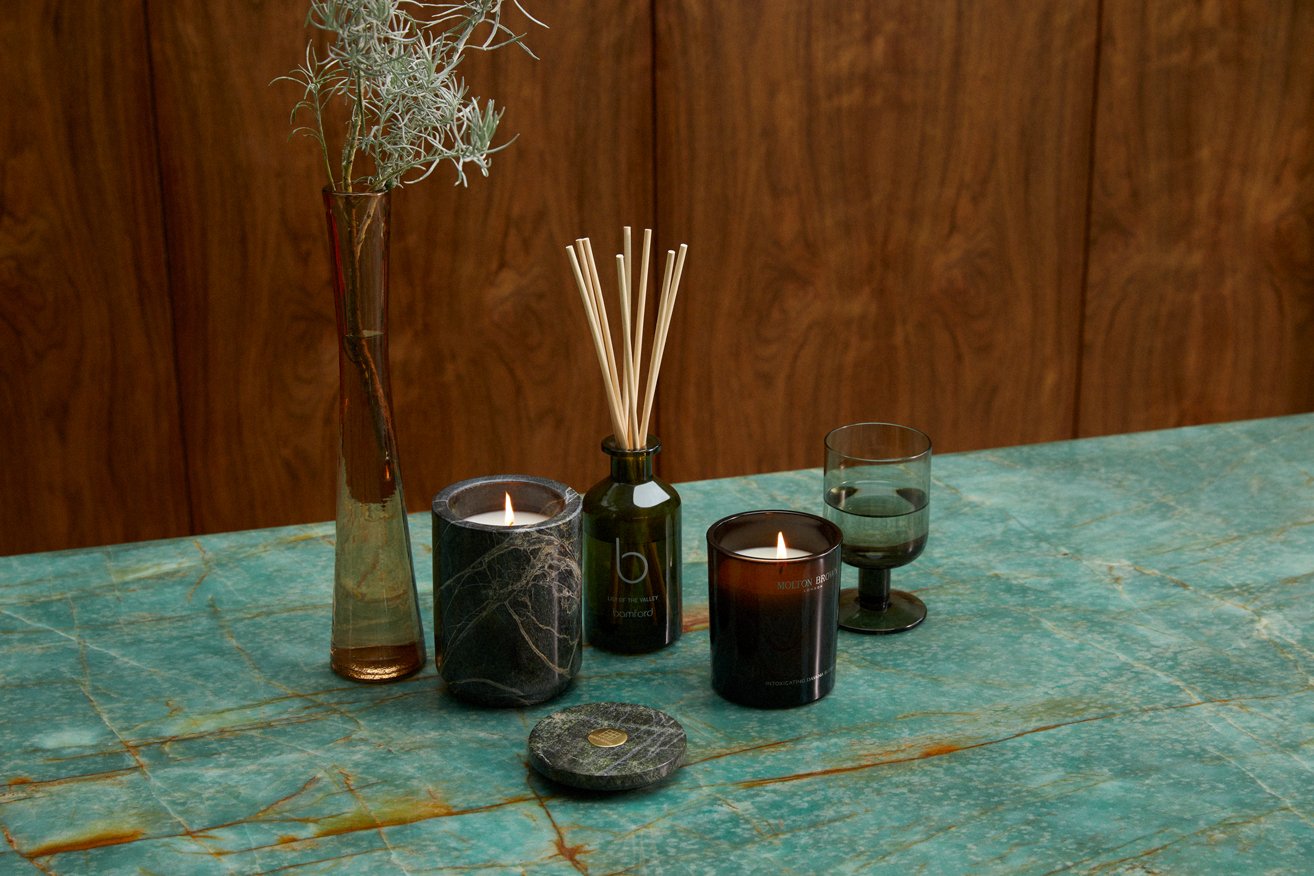 2023_09_27_Bicester_GiftGuide_Shot20_567-RT.jpg