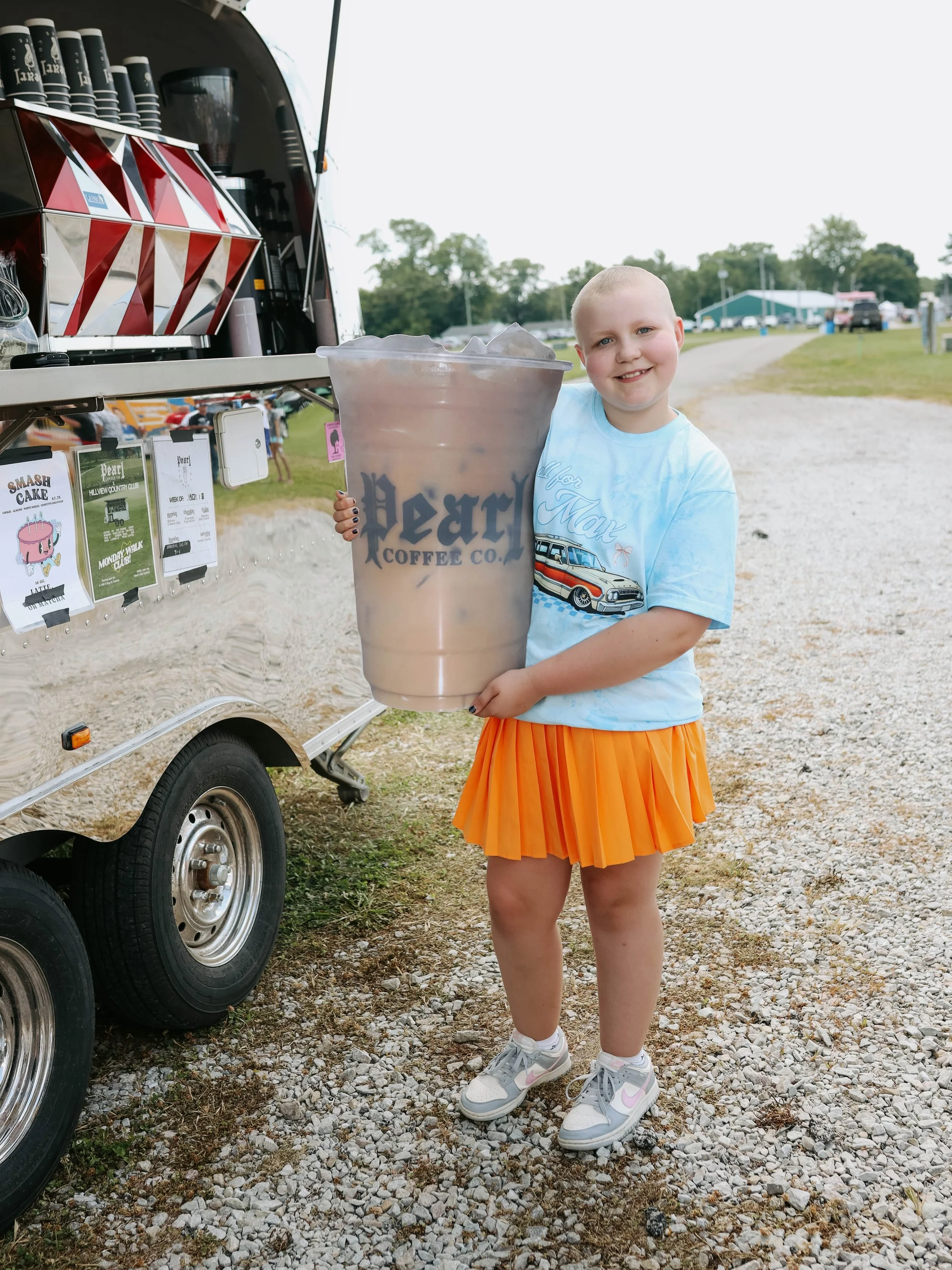 🏆 Max&rsquo;s Choice 🏆

This past weekend we had the honor of hanging out with our girl MAX 💕 This 10 year old girl is joyful, strong, and incredibly brave! Max is fighting her 2nd round of Ewing Sarcoma and by golly she is going to win (again) 👏