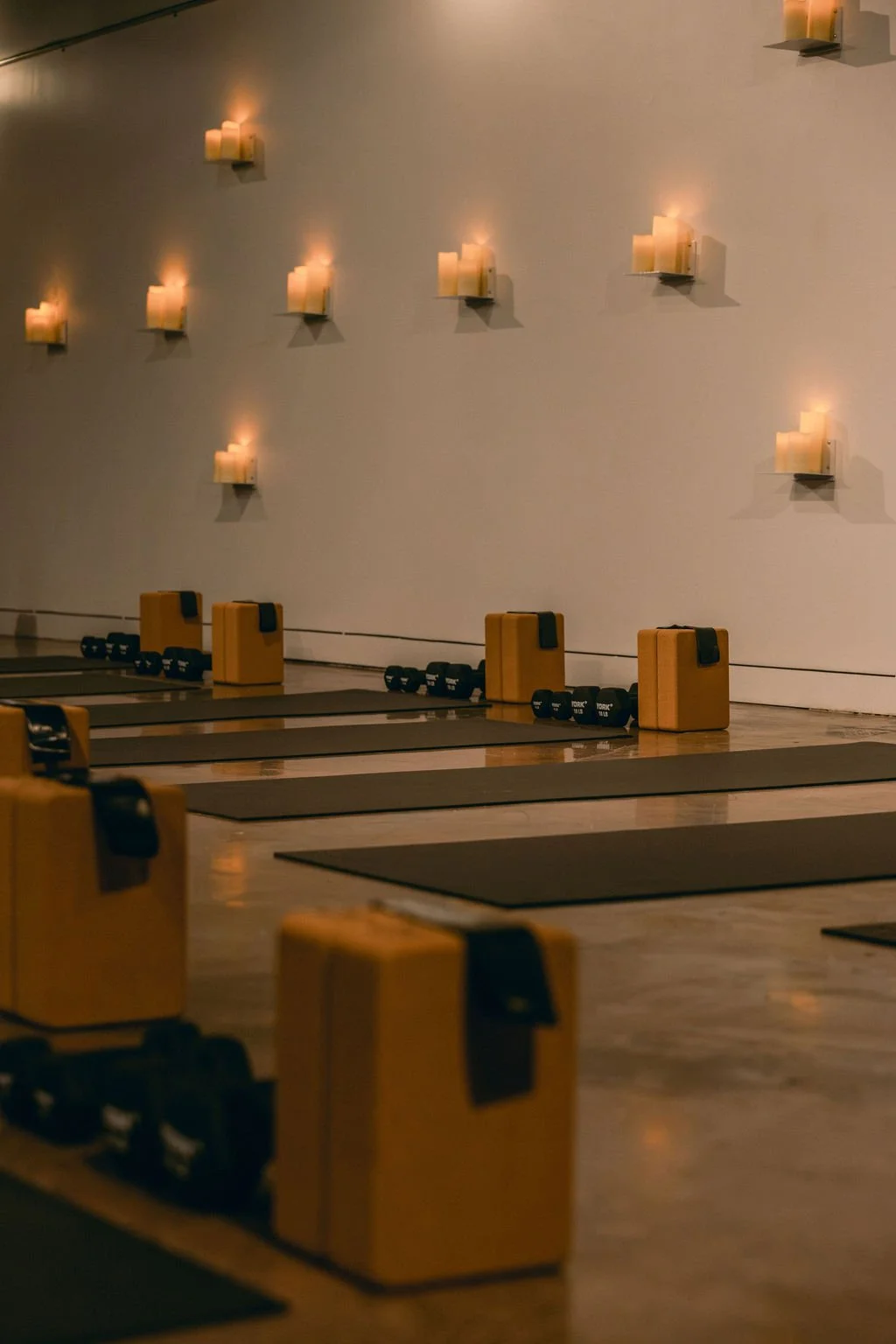 Yoga Flow & Candlelit Yin