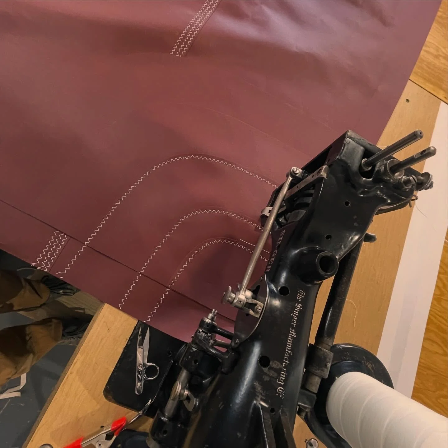 A suit of tanbark @contendersailcloth high latitude sails for a Bristol Channel Cutter to start off the month of May. Got to get this local Belfast sailor ready to go back to Labrador next summer.

#newsails #sailmaking #sailmakers