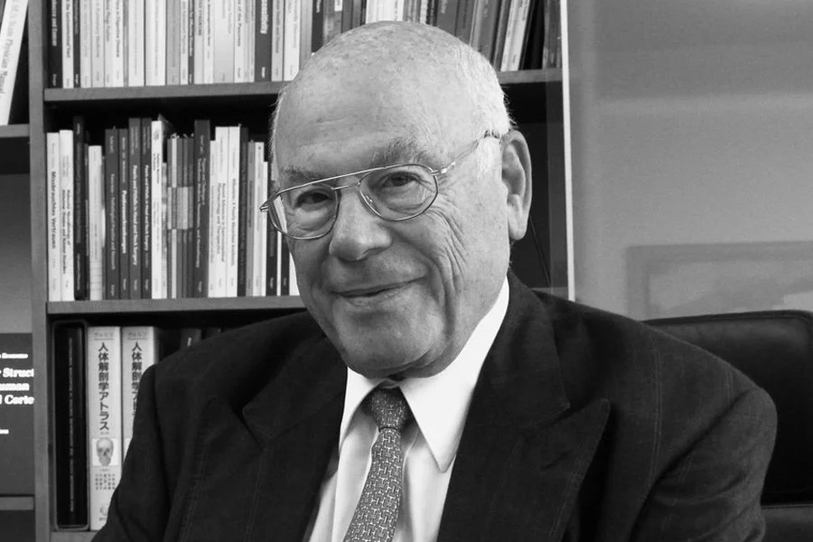 portrait_Karger.jpg