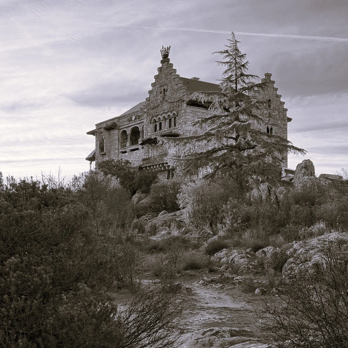 Episode 14. Palacio Canto del Pico: Entitlement