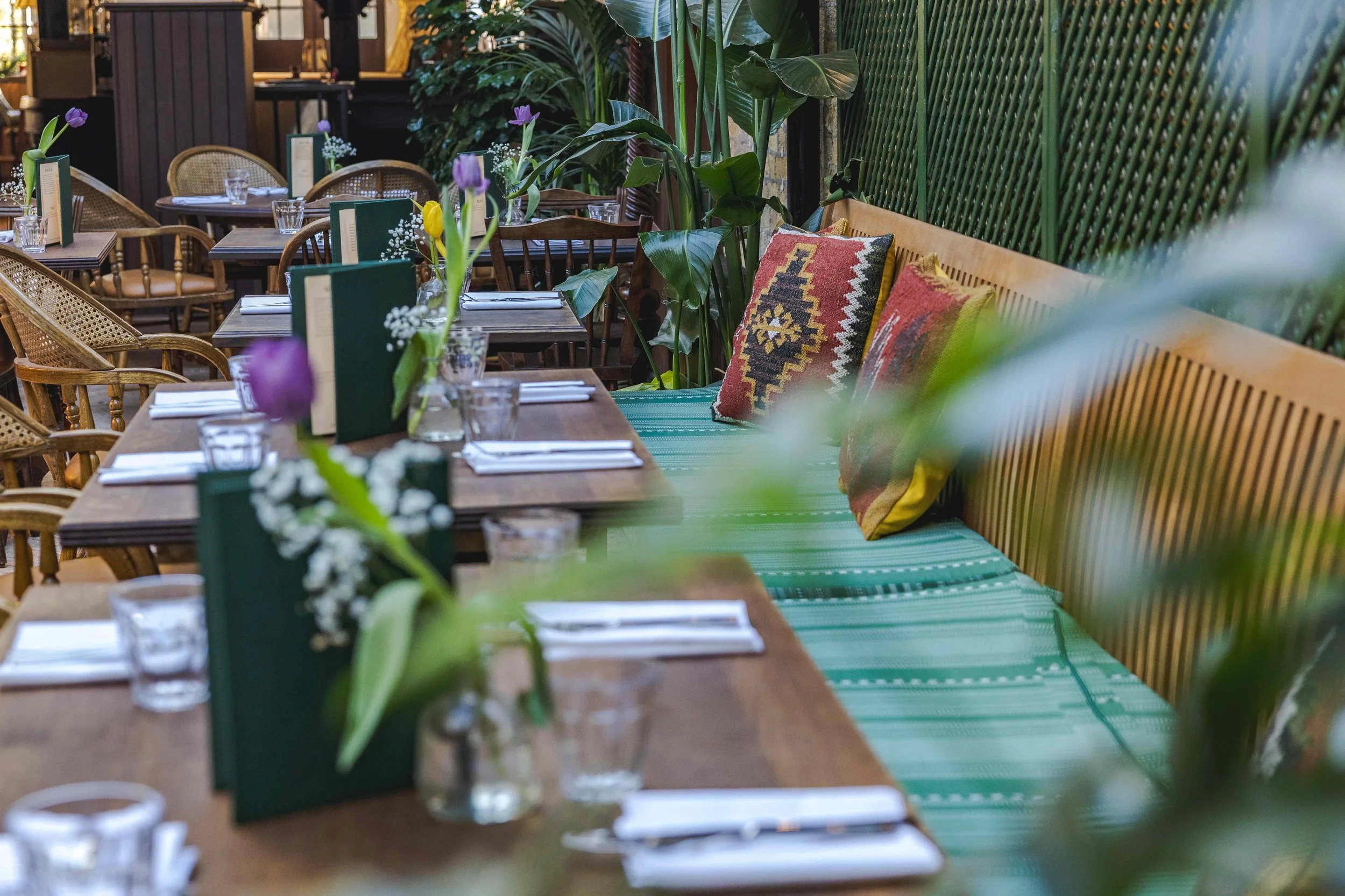 best pub for group bookings in South Kensington