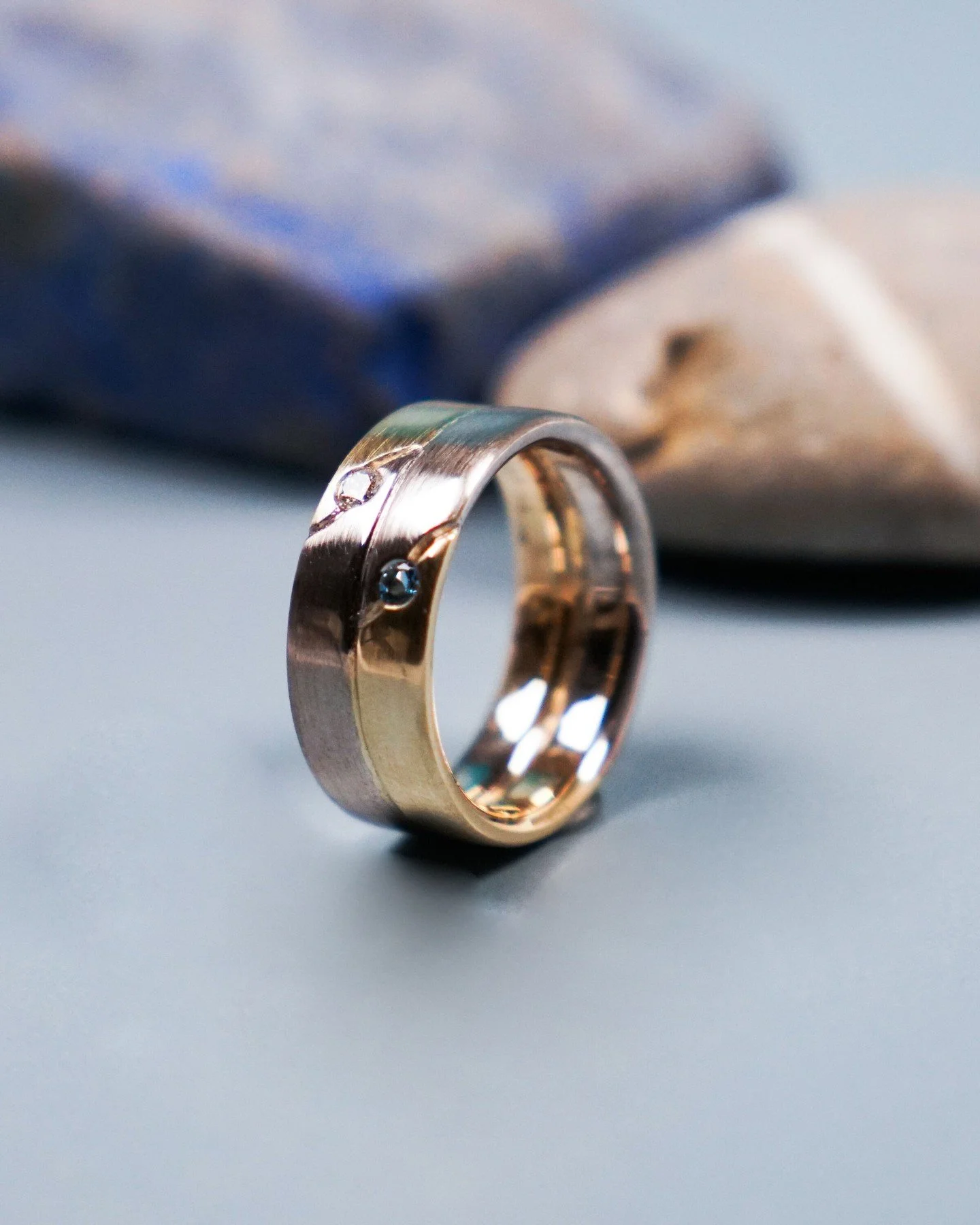 Auch Abschied verdient einen Platz im Schmuck und im Herzen! Wir haben nicht immer nur etwas zu feiern. Auch der Tod geh&ouml;rt zum Leben, und manchmal hilft ein Symbol dabei, die Erinnerung lebendig zu halten. Hast du schon einmal von einem Witwen‑