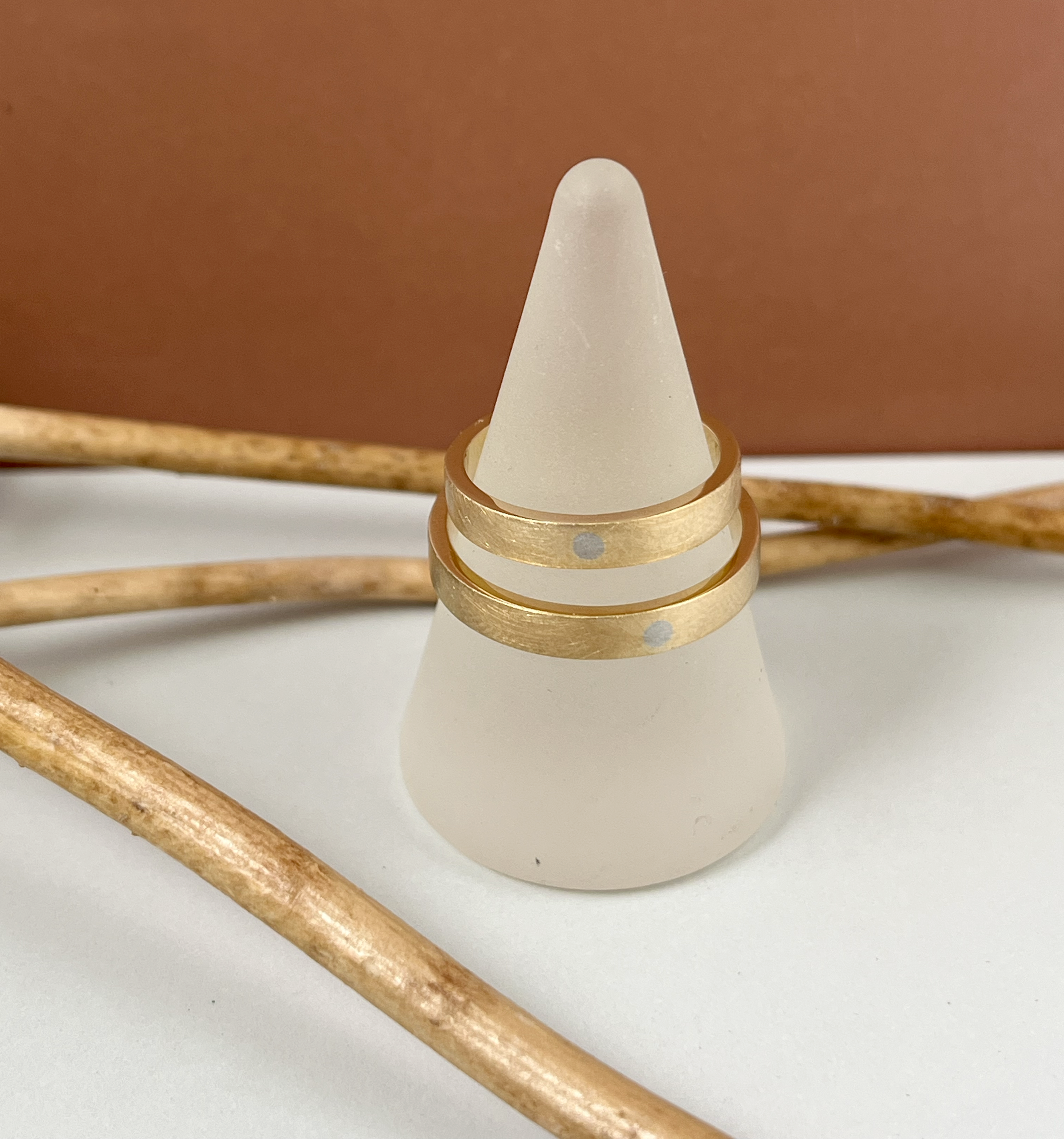 Eheringe_gelbgold_weissgold_minimal_1.png
