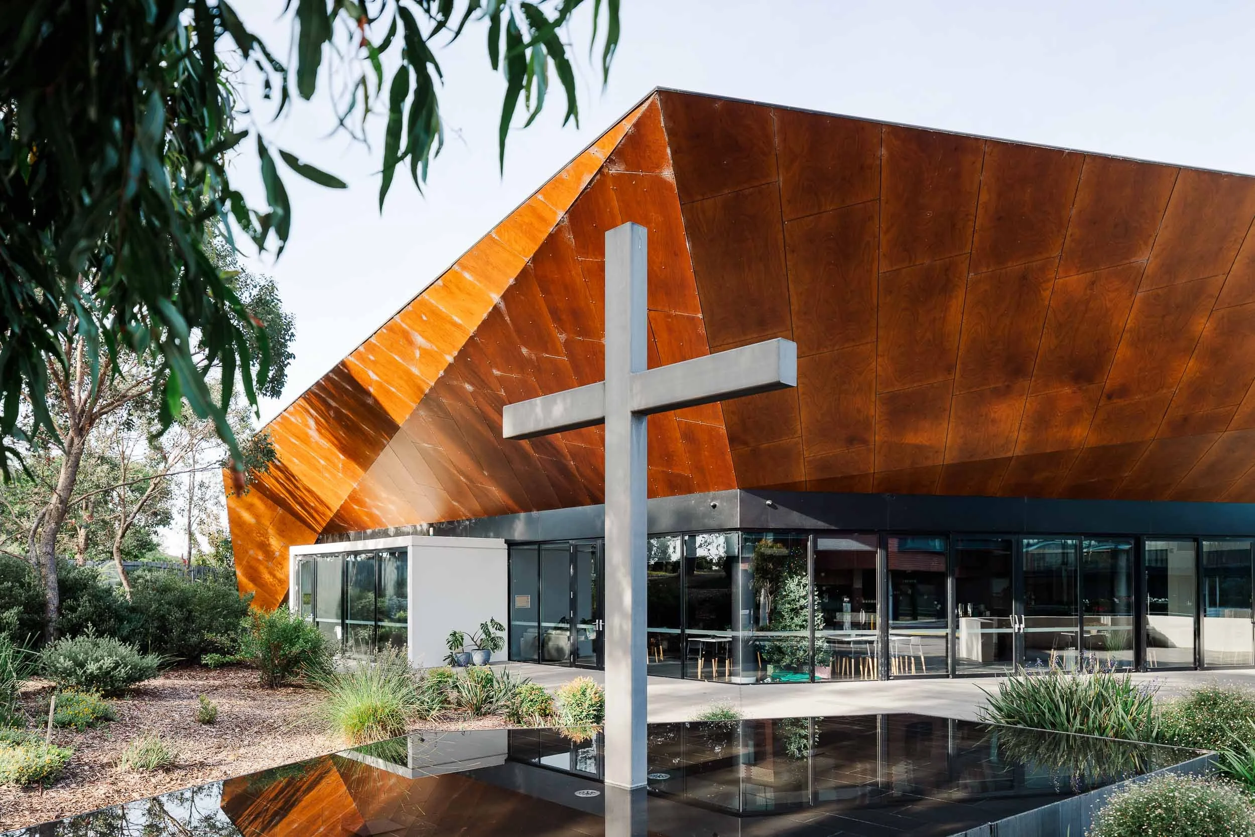 Templestowe-Baptist-Church-Wedding_007.jpg