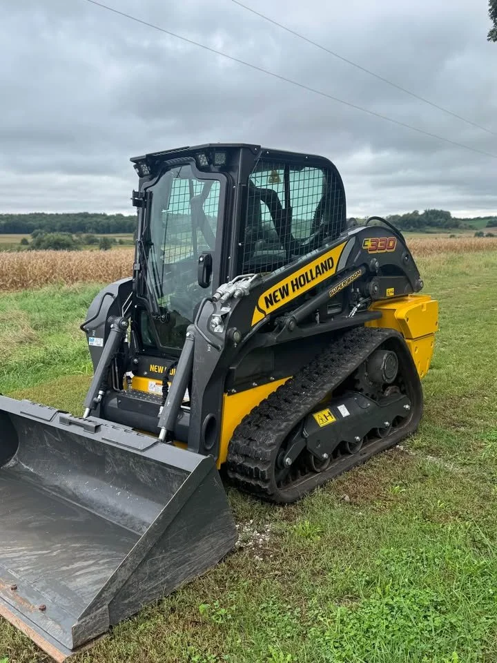 2025 New Holland C330
