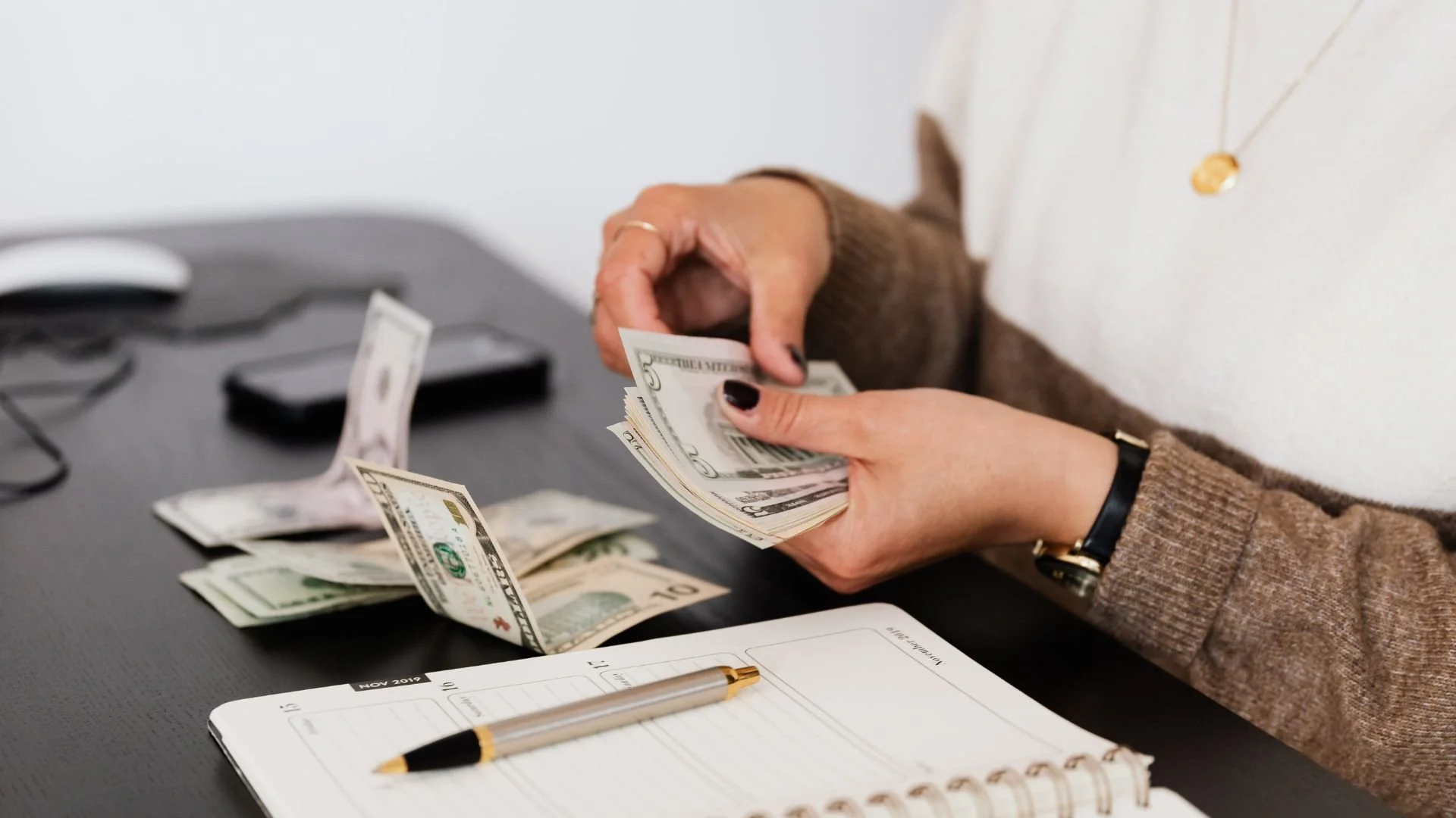 Cash vs Accrual Accounting Explained: Pick the Right Method for Growth