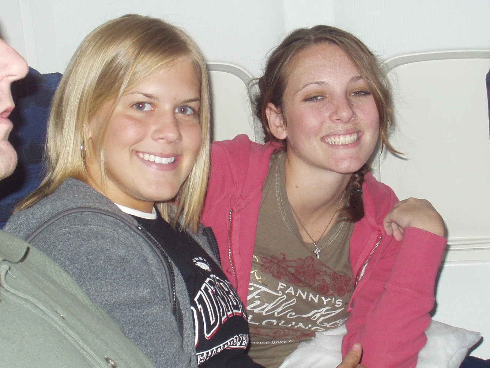 Megan and Tiare flight to Kona