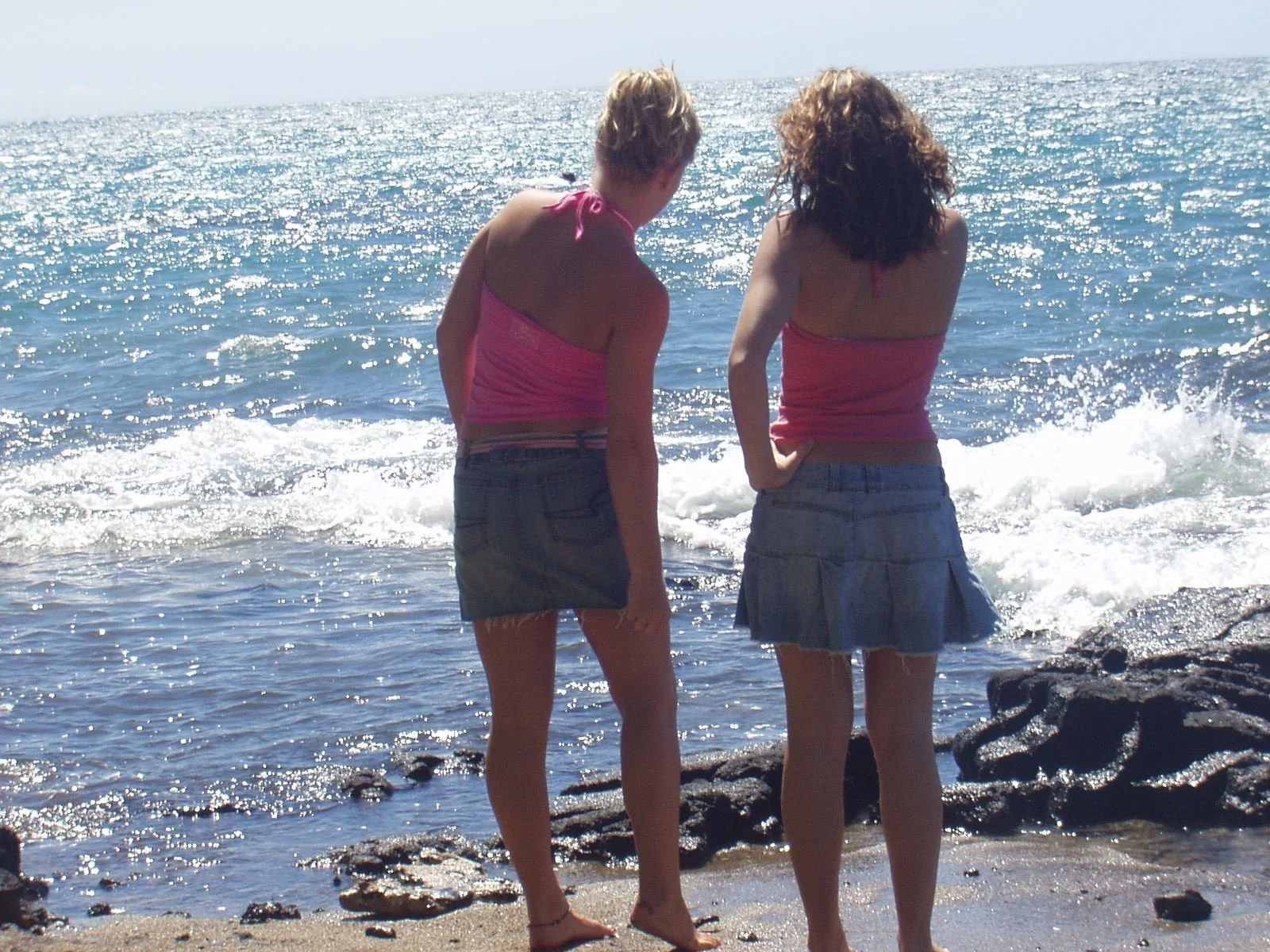 Megan and Tiare at Abay Beach