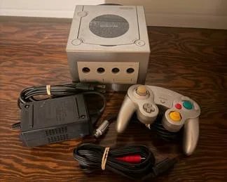 Beautiful Lake Front Estate Sale Day 3