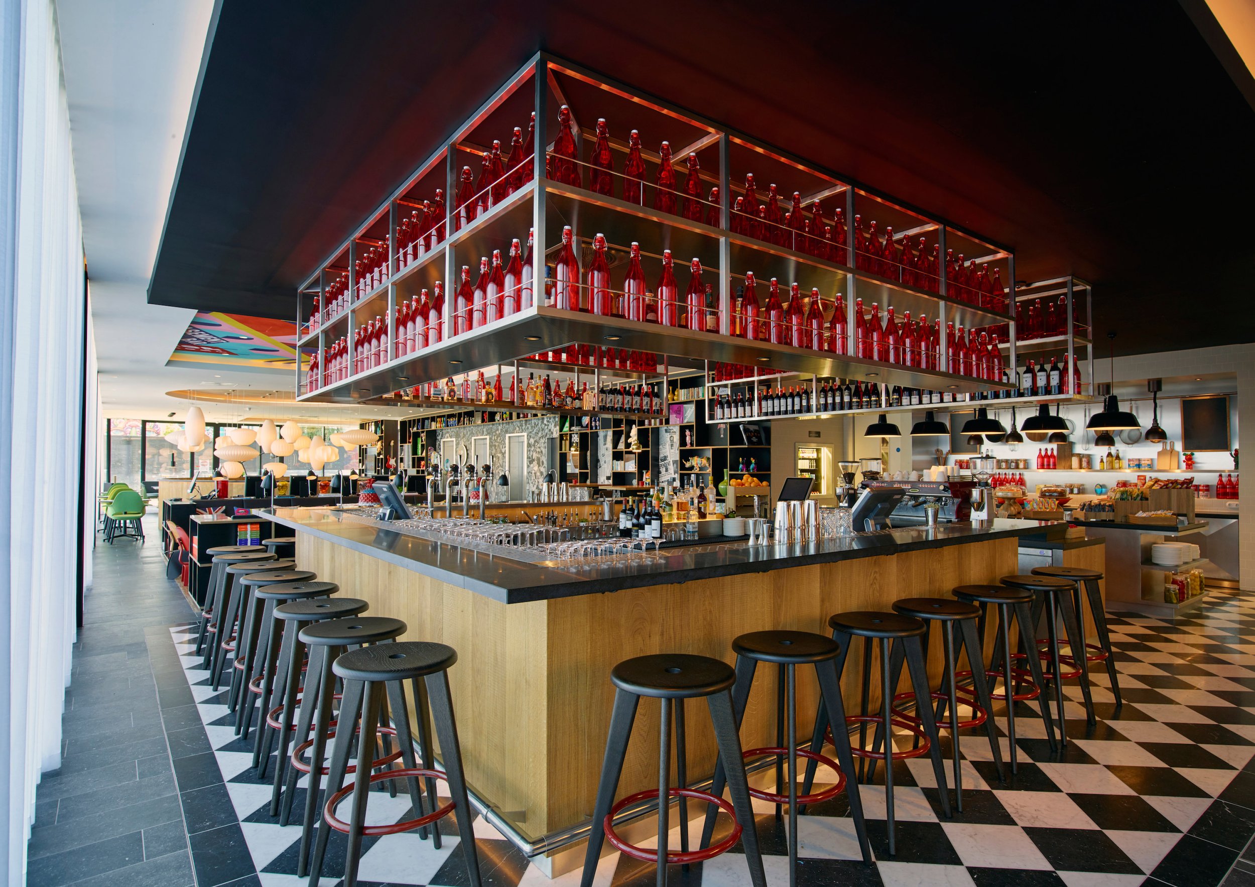 citizenM Shoreditch 8_Richard Powers.jpg