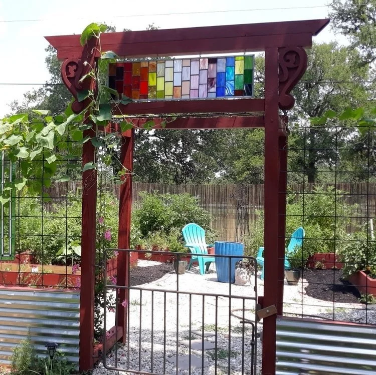 Garden Transom.jpg