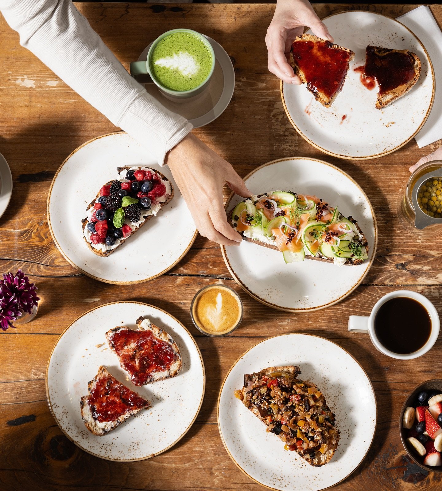 Tartines, all day!

Buttered toast with seasonal jam, smoked salmon with capers and cucumber on rye, salted peanut butter, macerated berry, or eggplant caponata. Whatever you&rsquo;re craving, there&rsquo;s a tartine for it.