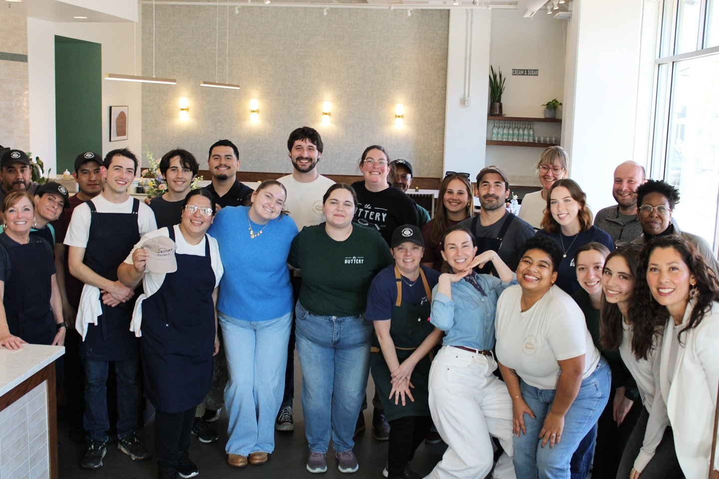 Wanted: people who don&rsquo;t mind a little flour on their apron and take their mise en place seriously. 

We&rsquo;re hiring line cooks (pizza experience a plus!) and dishwashers for our Malvern and Bryn Mawr locations! The pastries and people are 