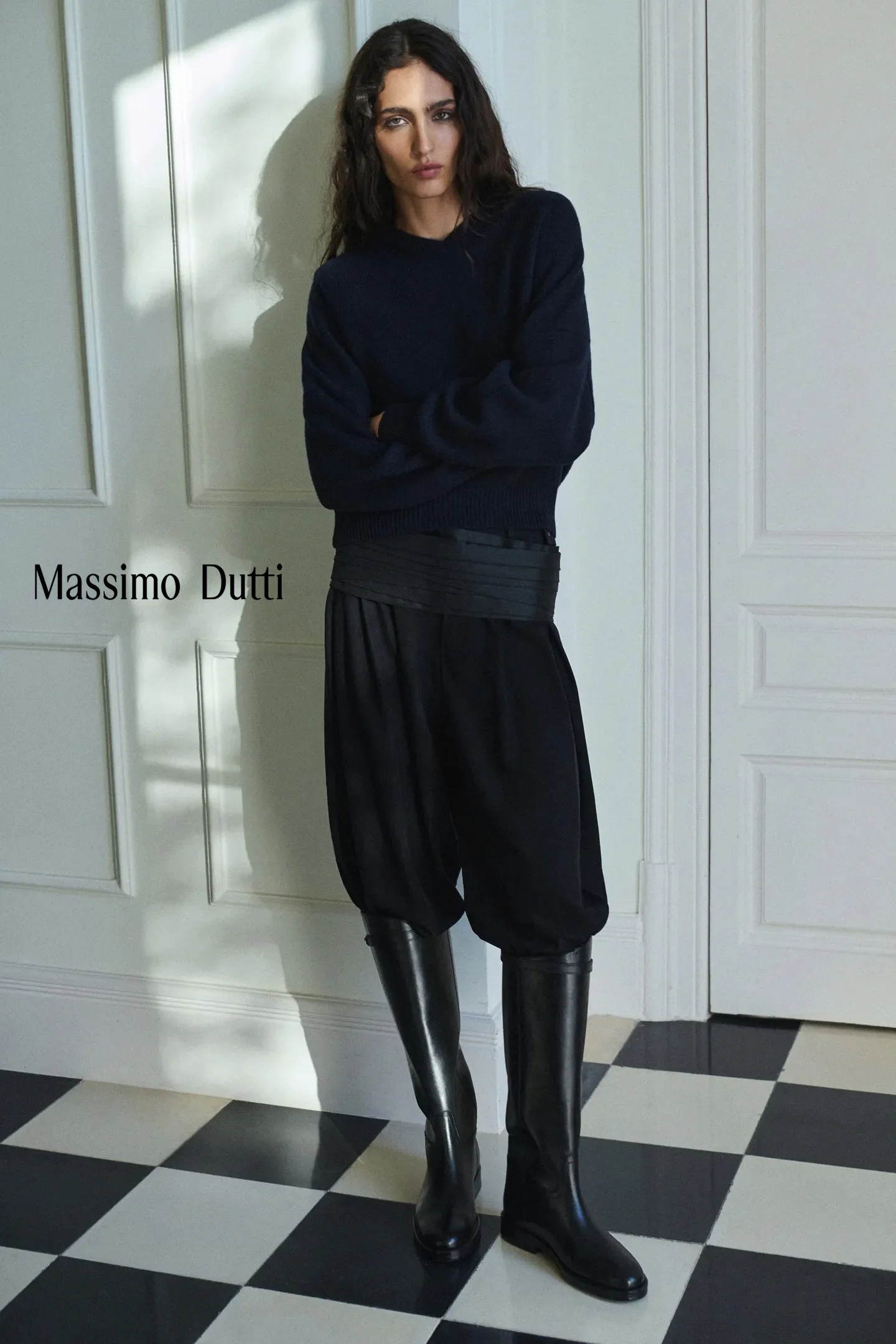 Dutti with logo.jpg