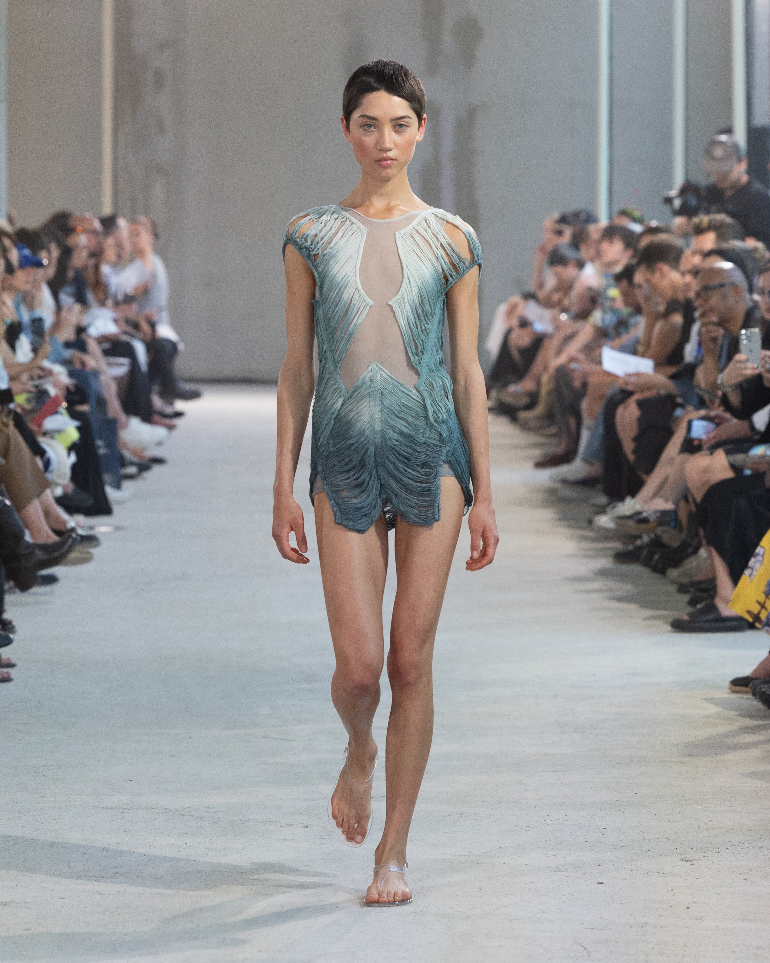 Berlin-Curated_SS26_Runway_by_Andreas-Hofrichter-30.jpg