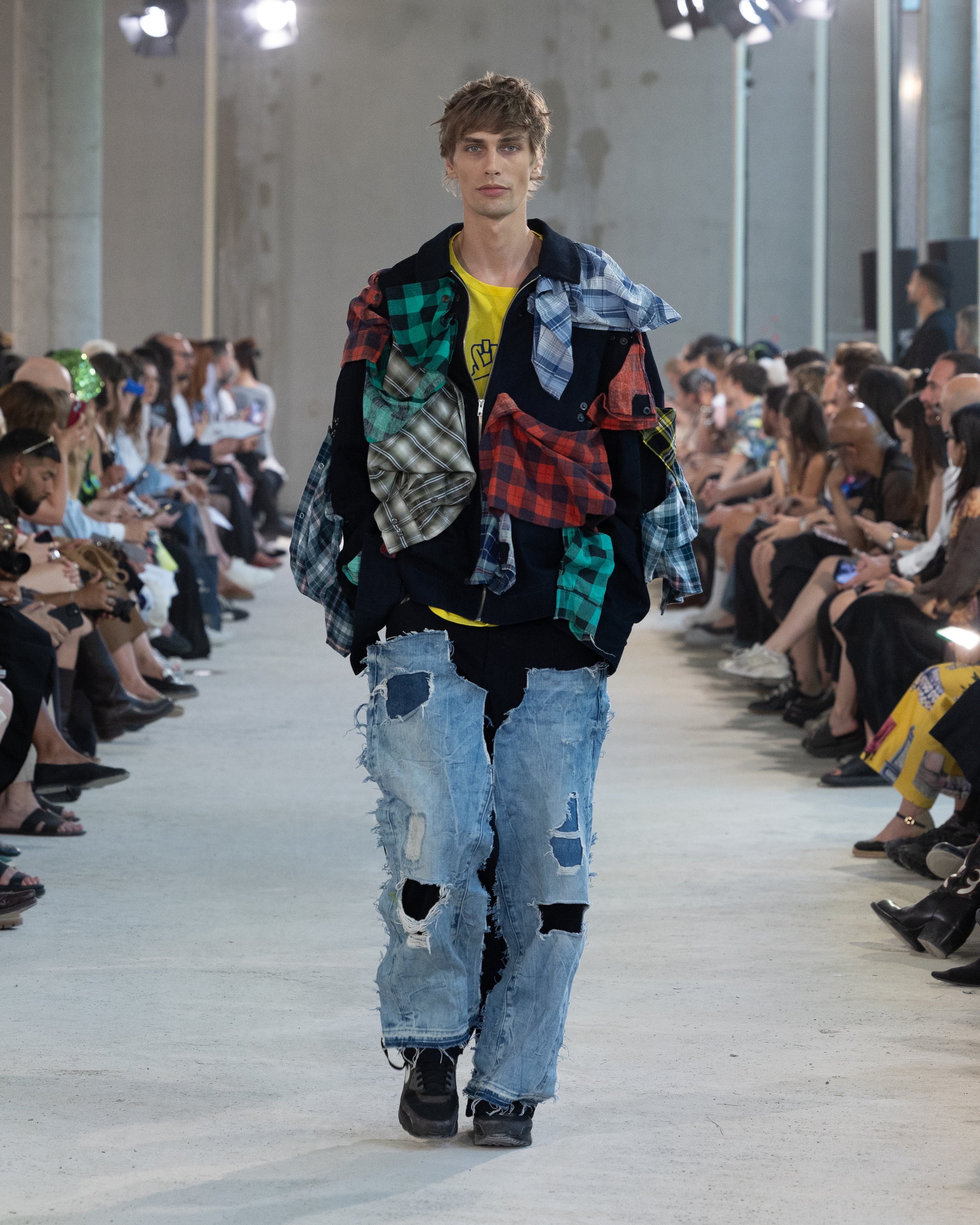 Berlin-Curated_SS26_Runway_by_Andreas-Hofrichter-40.jpg