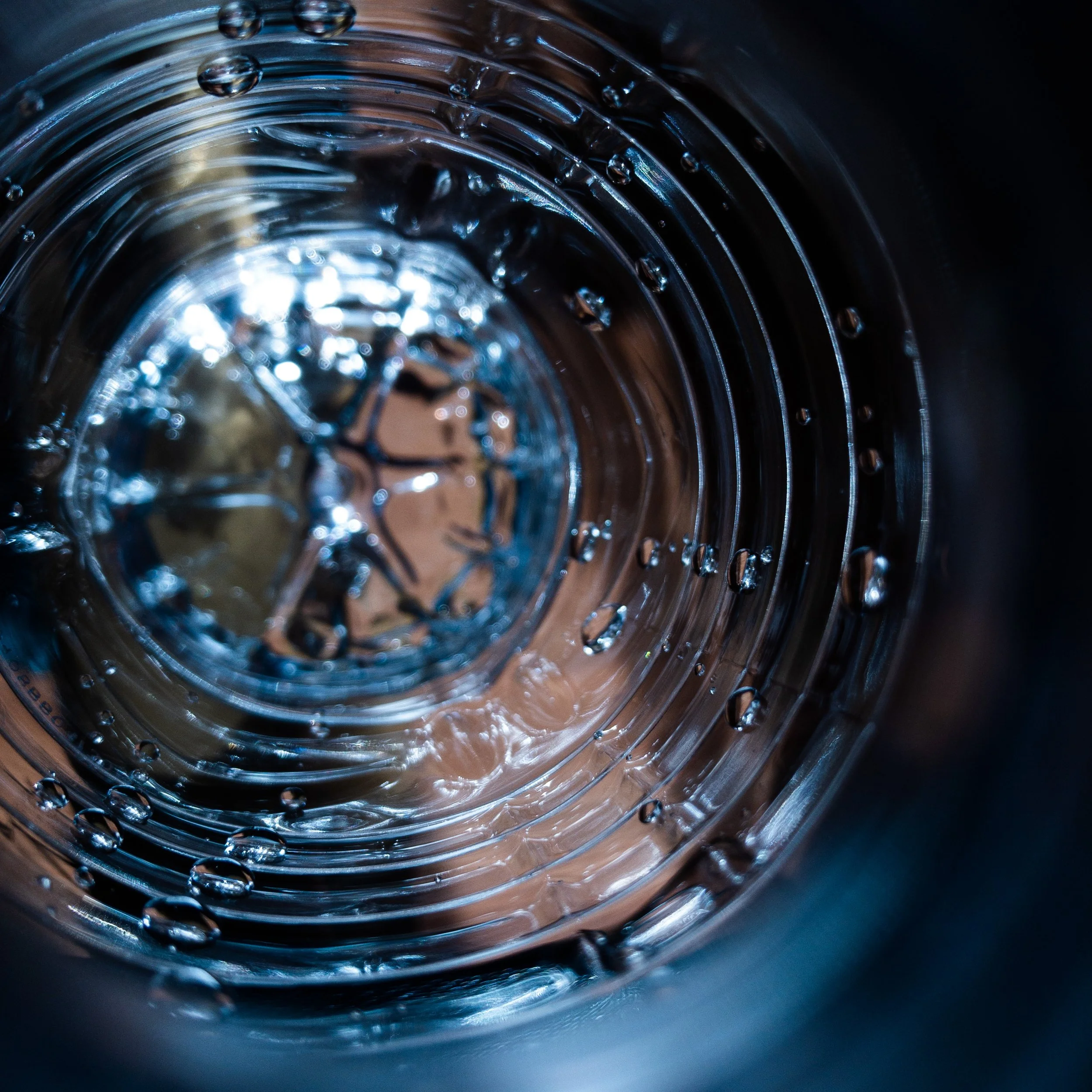Water bottle, Shadow screw