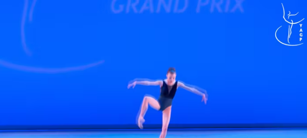 Confronto by Marina Osipova