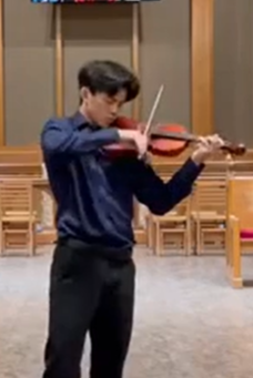 Applemania by Aleksey Igudesman