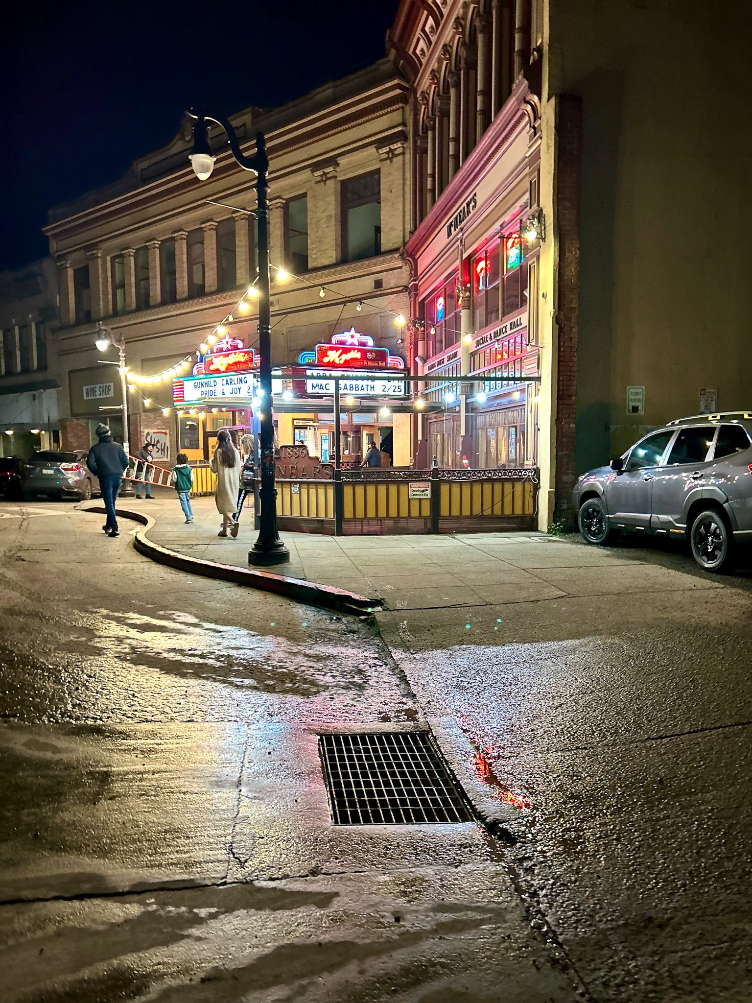 where light meets the silence