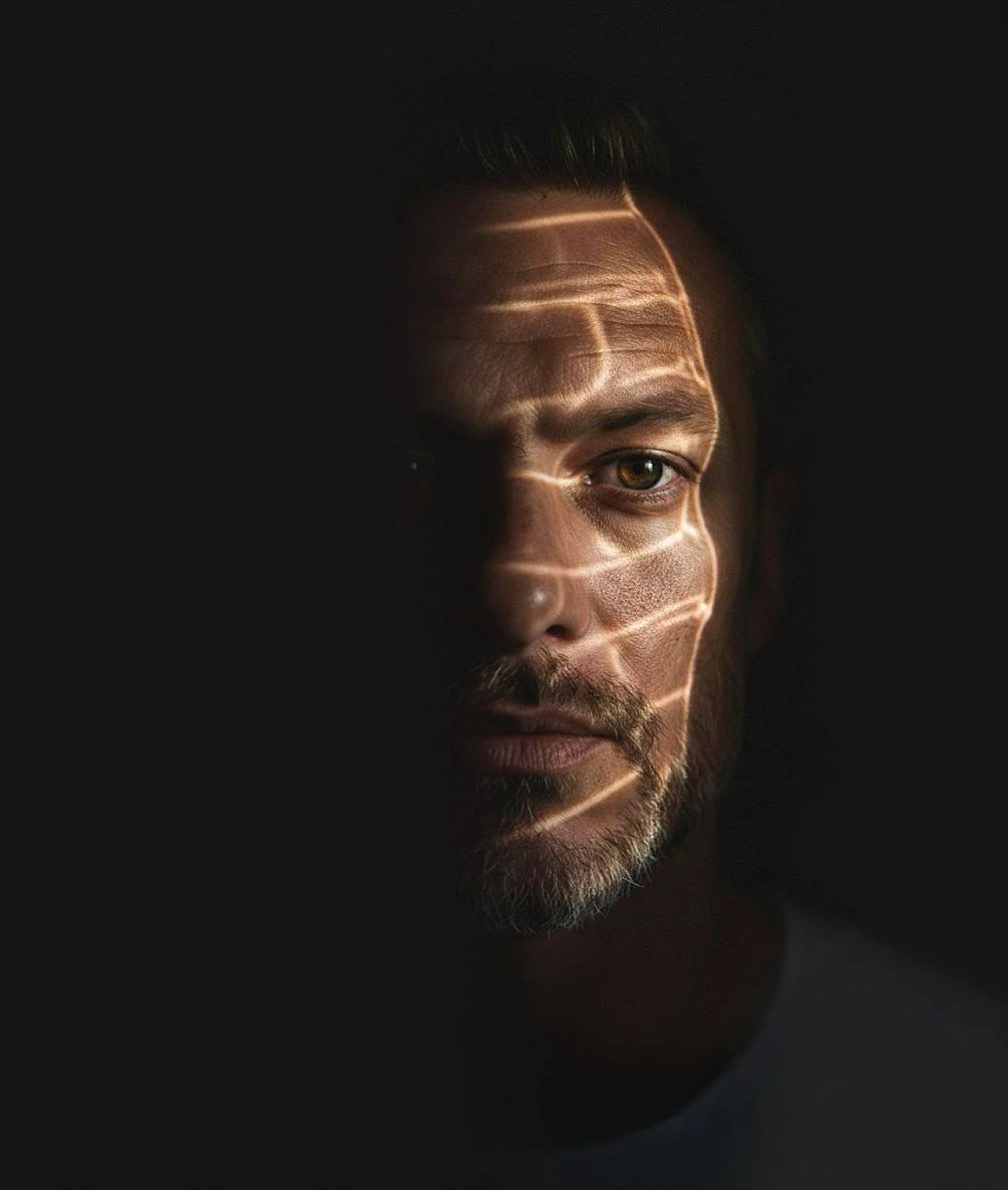 When Light Hesitates