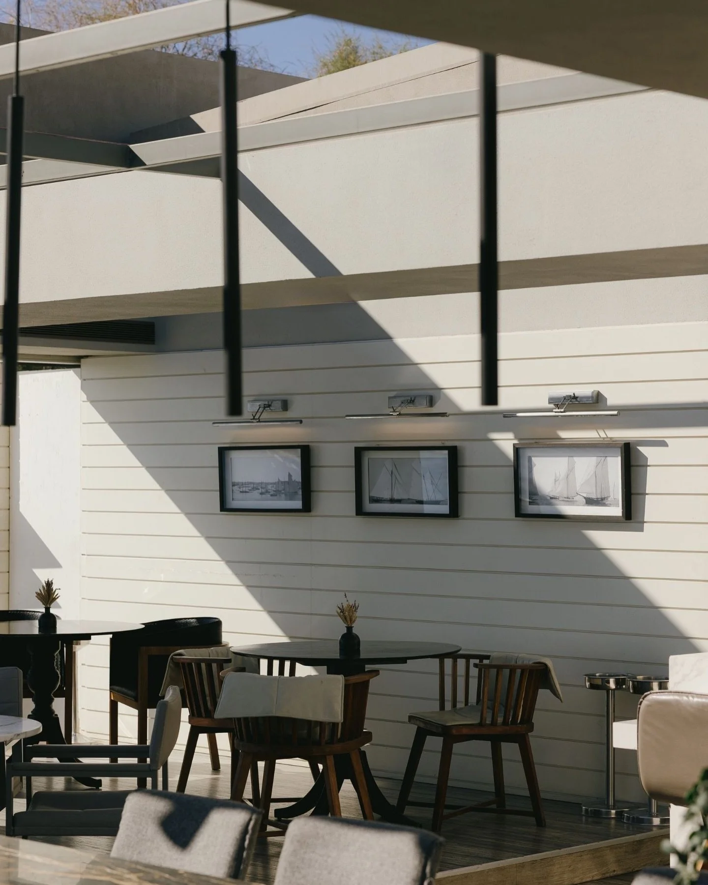 A table by the sea.
A view that never gets old.

#moorings #mooringsmoments #seasidedining