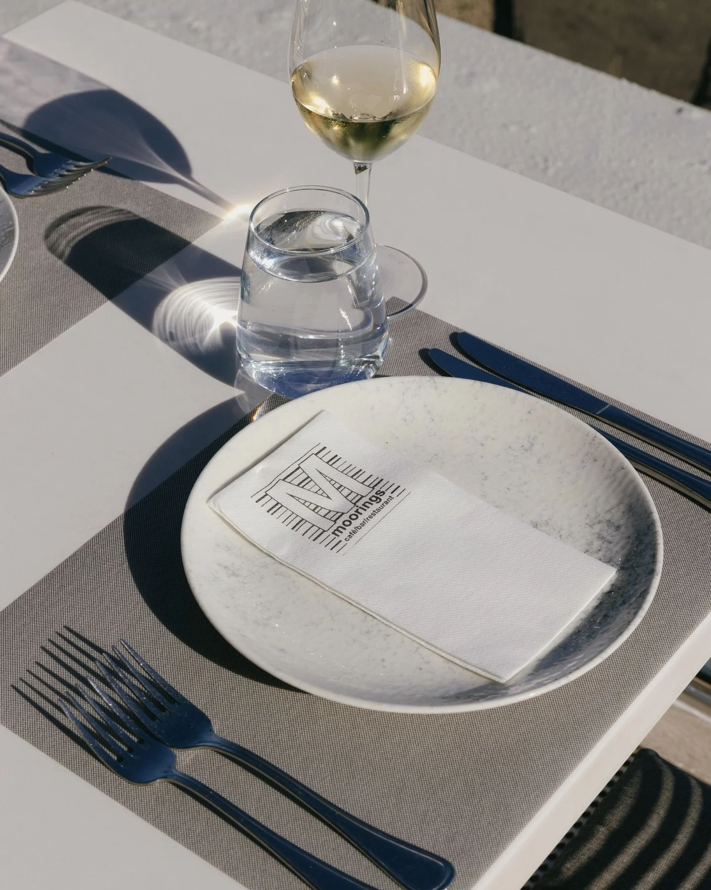 Some afternoons are meant to be savored.
A chilled glass of white, seasonal plates, sunlight dancing across the table.
At Moorings, we believe the simplest moments are often the most memorable.

#moorings #mooringsmoments #seaside #dining