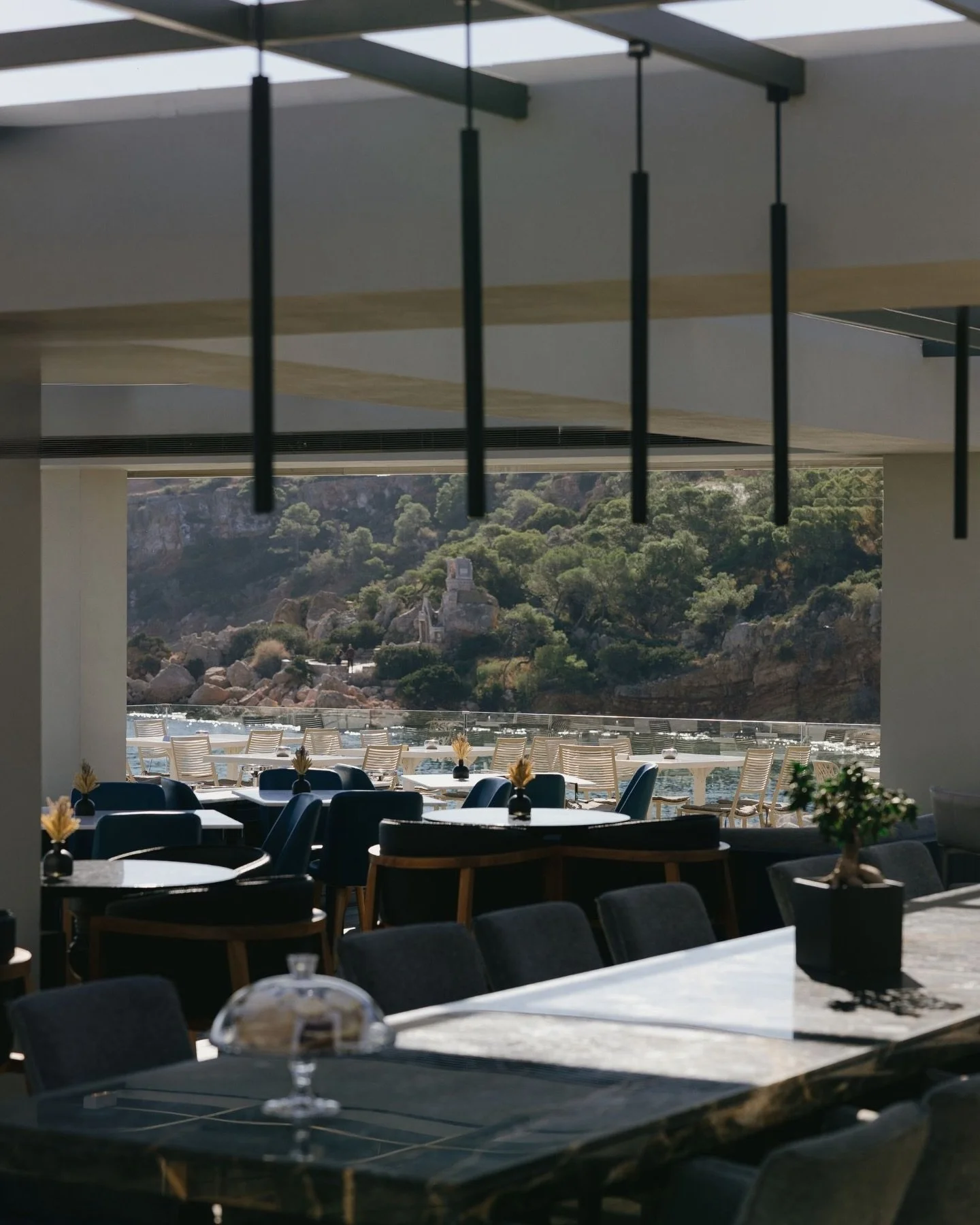 Timeless flavors. Seaside setting.

#mooringsmoments #moorings #astirmarinavouliagmenis