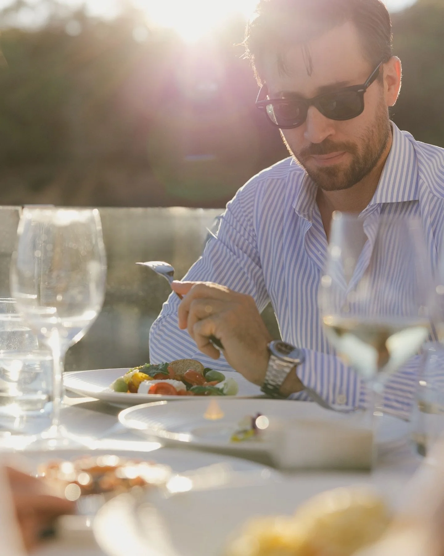 Golden hour at the marina.
A table set by the sea, a glass of chilled wine, and flavors that carry the essence of the Mediterranean.

At Moorings Astir Marina, every dish is part of a moment, slow, sun-kissed, unforgettable.

#mooringsmoments #astirm