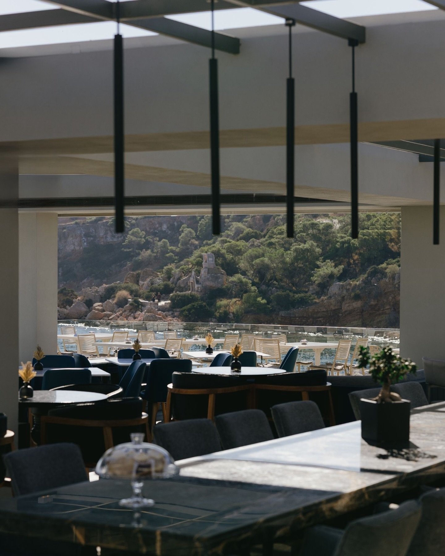 Timeless flavors. Seaside setting.

#mooringsmoments #moorings #astirmarinavouliagmenis