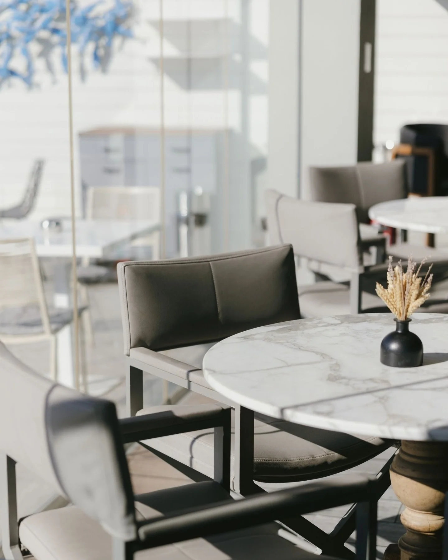 An experience defined by taste, light, and sea.

#moorings #mooringsmoments