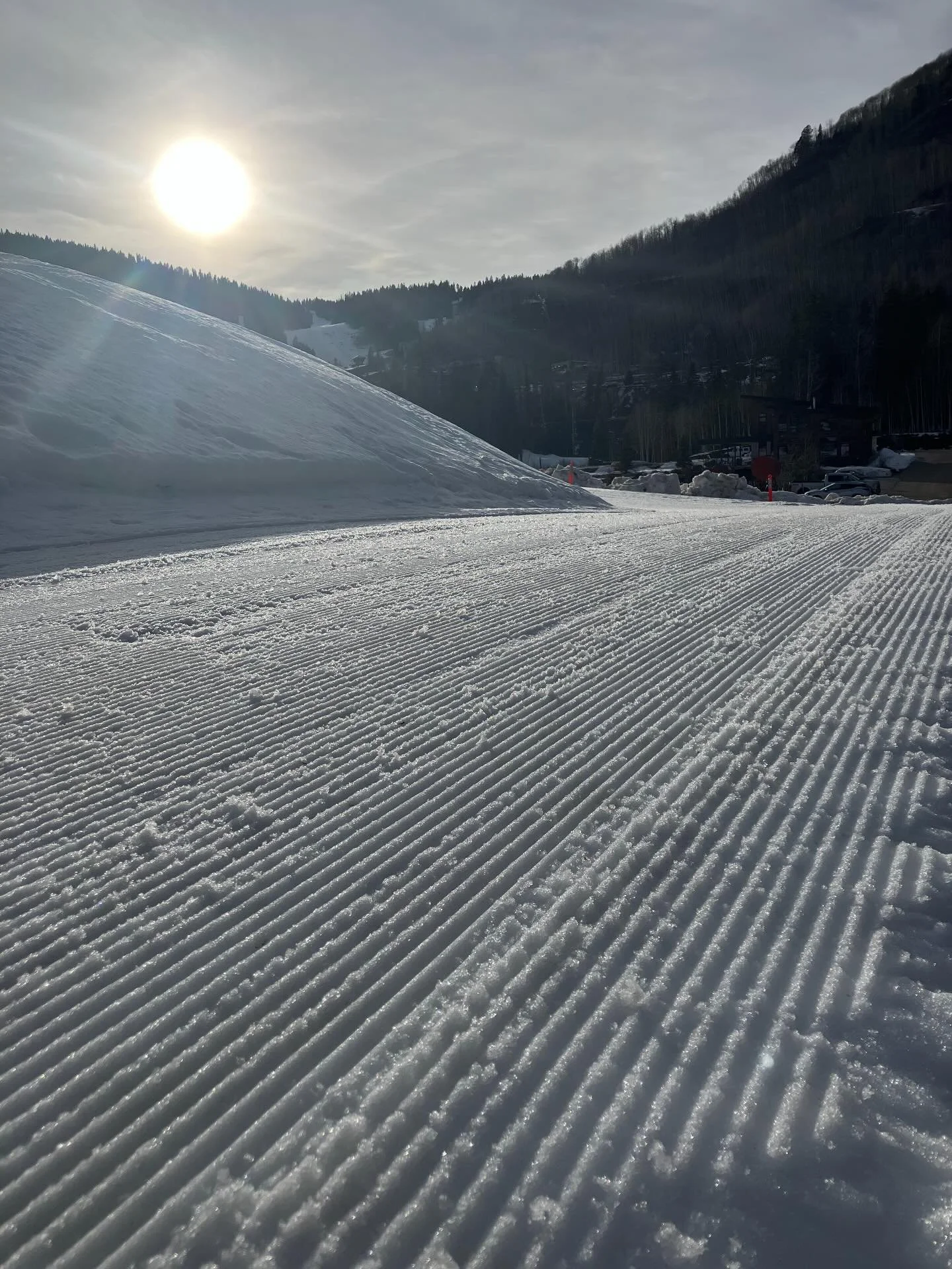 Another day of afternoon grooming. Things are getting muddy, rocky, and hazardous. Ski with-care  Sunday. Thank you for all the support this lean season☮️