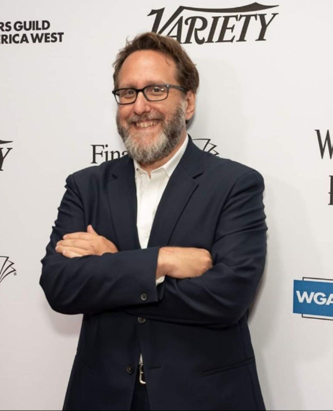 Charitybuzz Auction Alert! 🚨⁠
⁠
Less than 24 hours left to bid on a 2 hour script consult with SIJCC community member Josh Siegal, Co-EP of 30 Rock and The Good Place. ⁠
⁠
Every dollar supports SIJCC so share with your friends! Would make a great ho