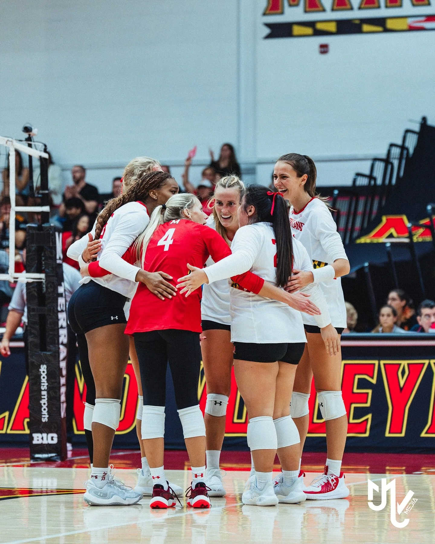 The Terps fell short in their Big Ten Conference opener against Northwestern, 3-2 (25-19, 22-25, 25-18, 27-25, 11-15). The Terps battled competitively throughout the match, but ultimately fell short in the deciding set. Maryland will look to bounce b