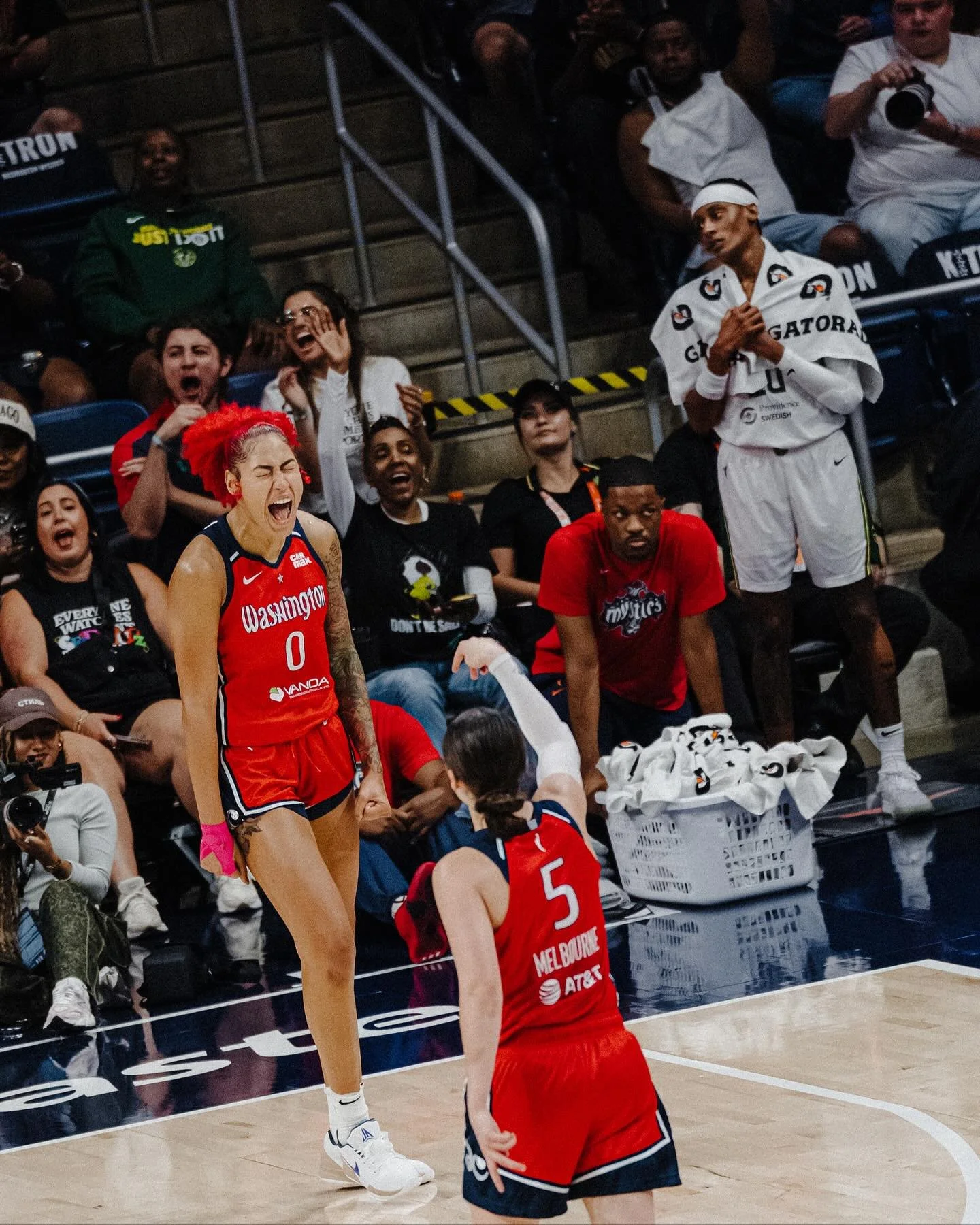 The Washington Mystics dropped a close 84-82 battle to the Seattle Storm on Saturday, despite several strong individual performances.

Shakira Austin dominated inside with 30 points, while Sonia Citron added 14 and Kamilla Cardoso Iriafen scored 12. 