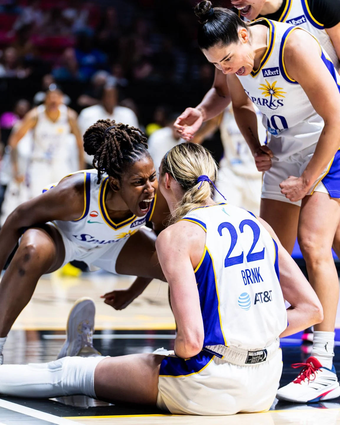 LA Sparks come out hot to start preseason
