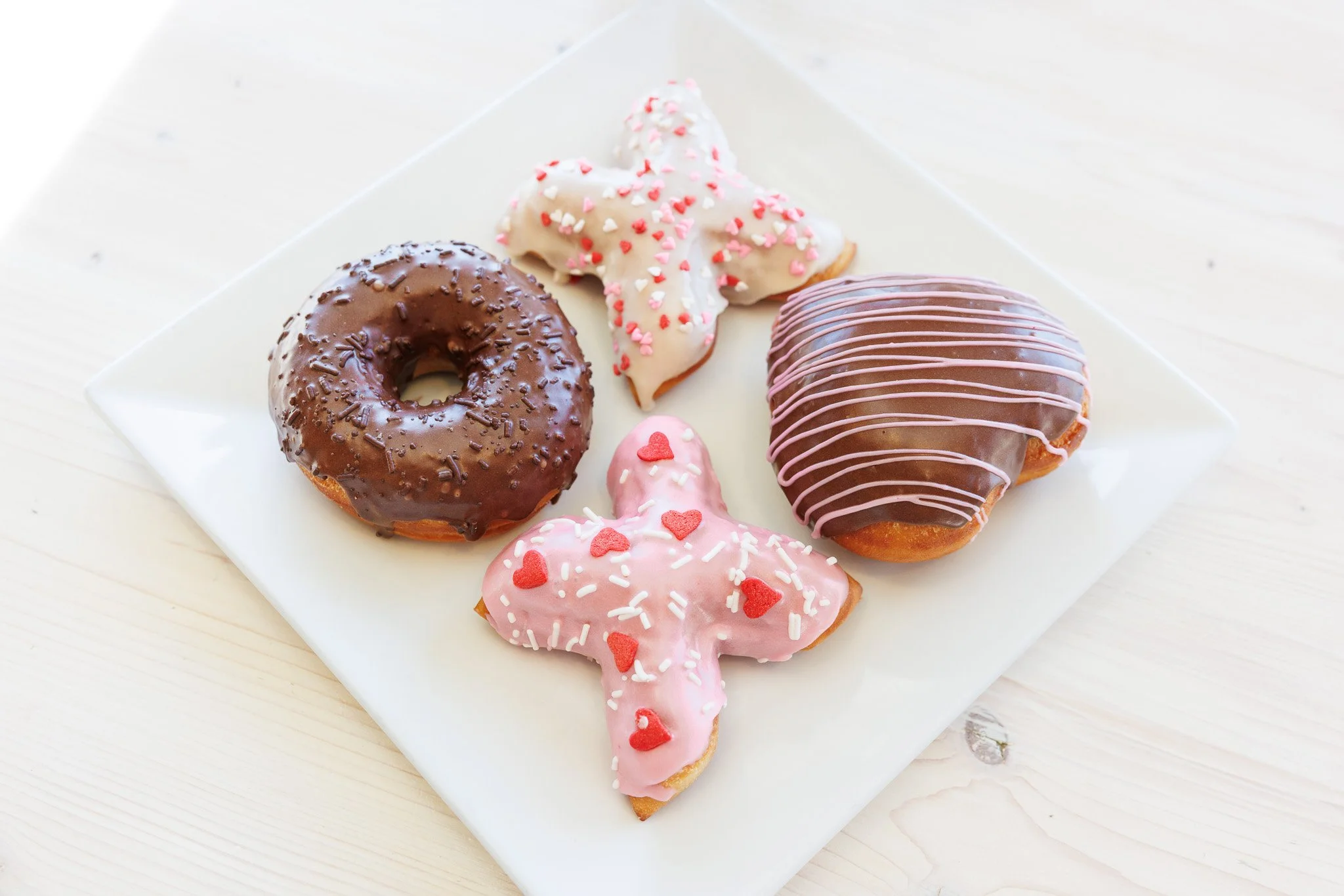 Valentines Donut Box (pickup only)