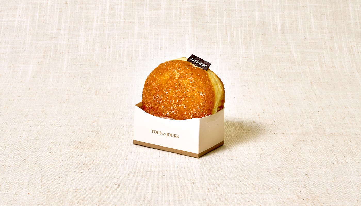 Copy of Vanilla Cream Doughnut.jpg