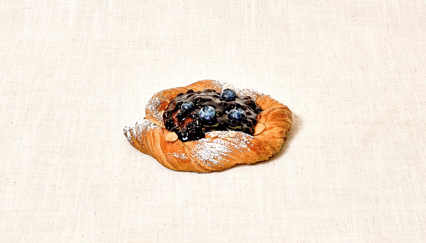 Copy of Blueberry Jam Mont Blanc Pastry.jpg