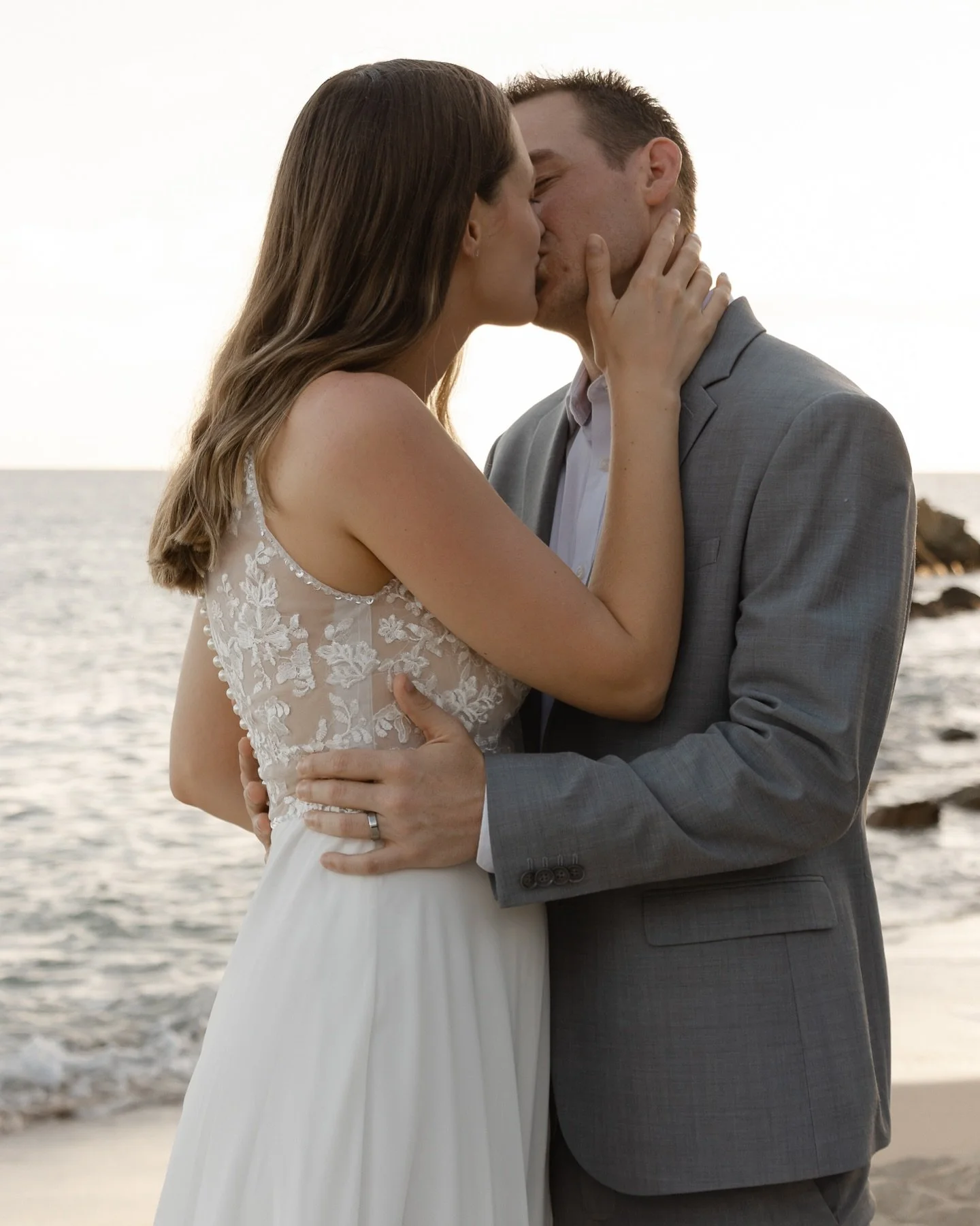 one week &lsquo;til I&rsquo;m back in the saddle 🤍💒🕊️💍

so excited for the Mussmann wedding!

#iowaphotographer #iowaweddingphotographer #dsmphotographer #beachweddingphotos #desmoinesphotographer