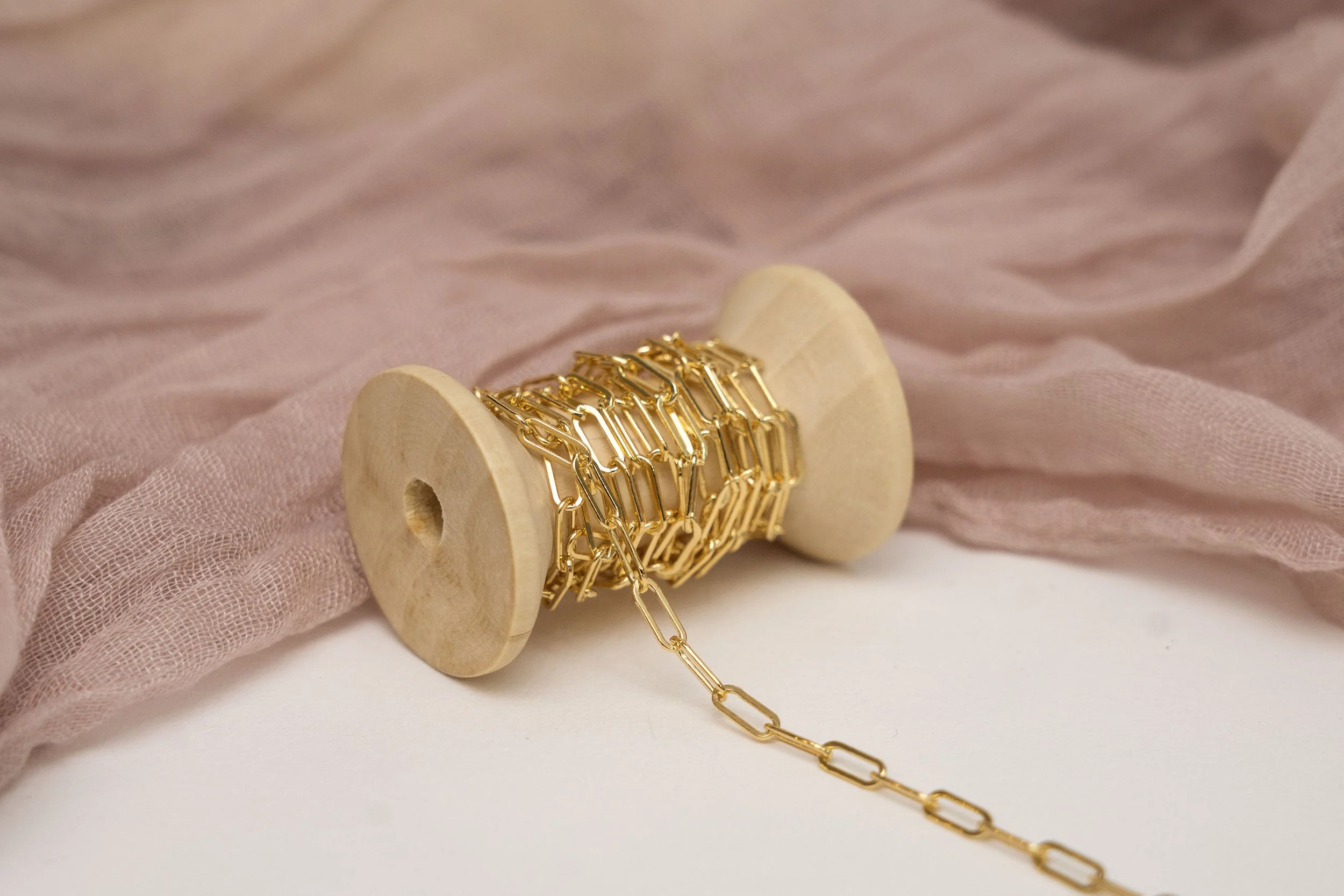Linked by AEA chains84.jpg