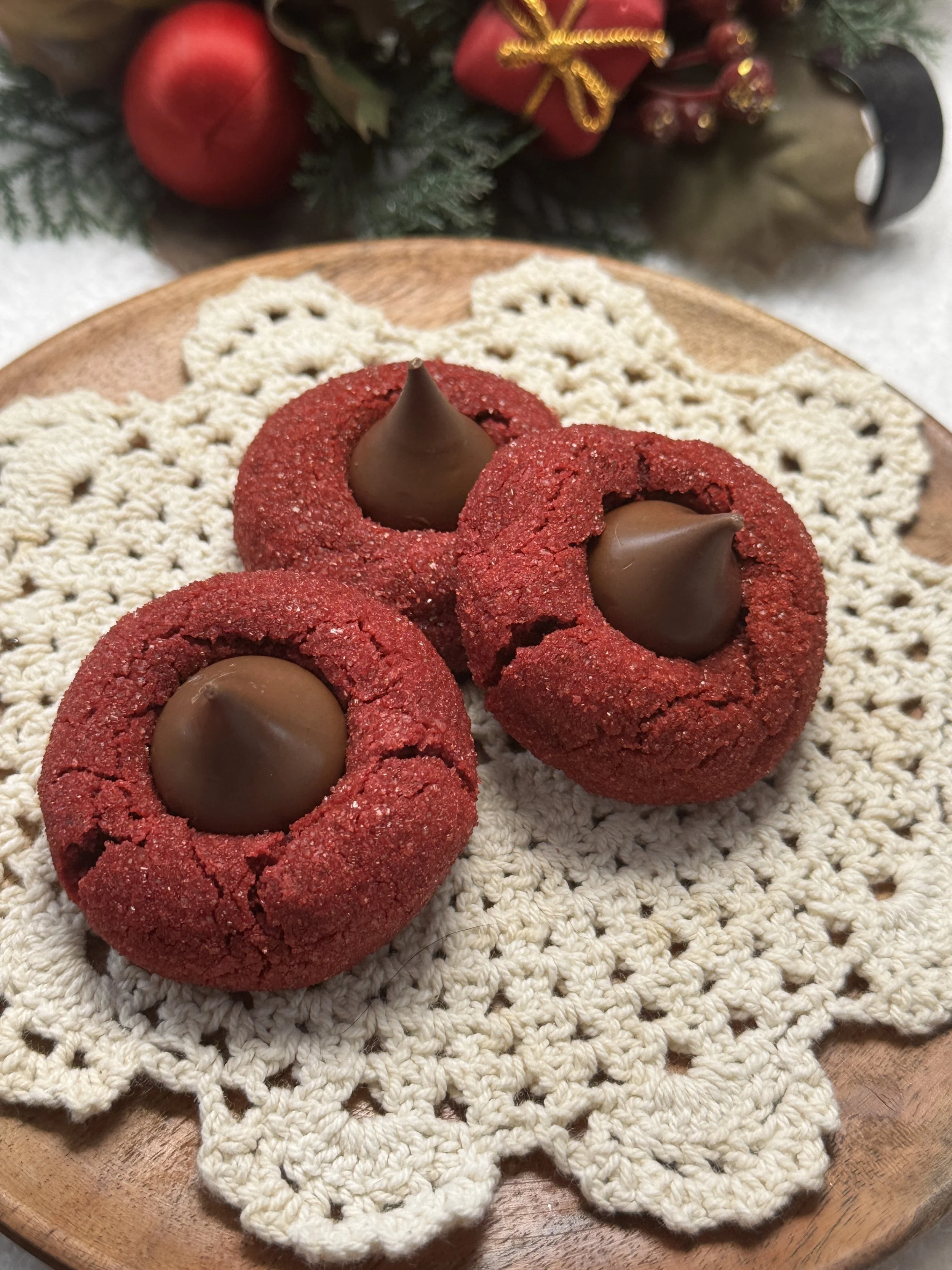 Deluxe Red Velvet Blossom