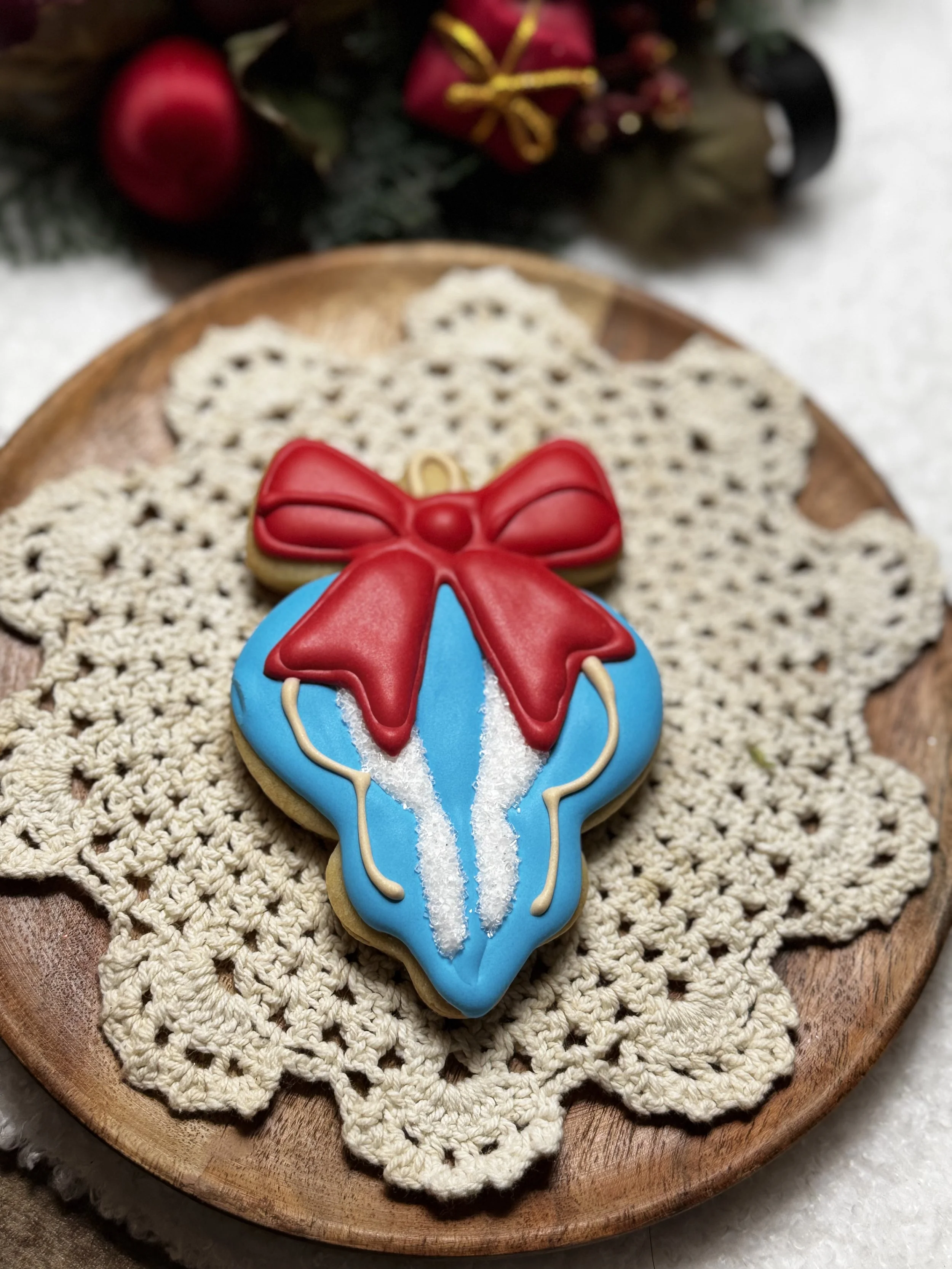 Winter Bow Ornament Sugar Cookie