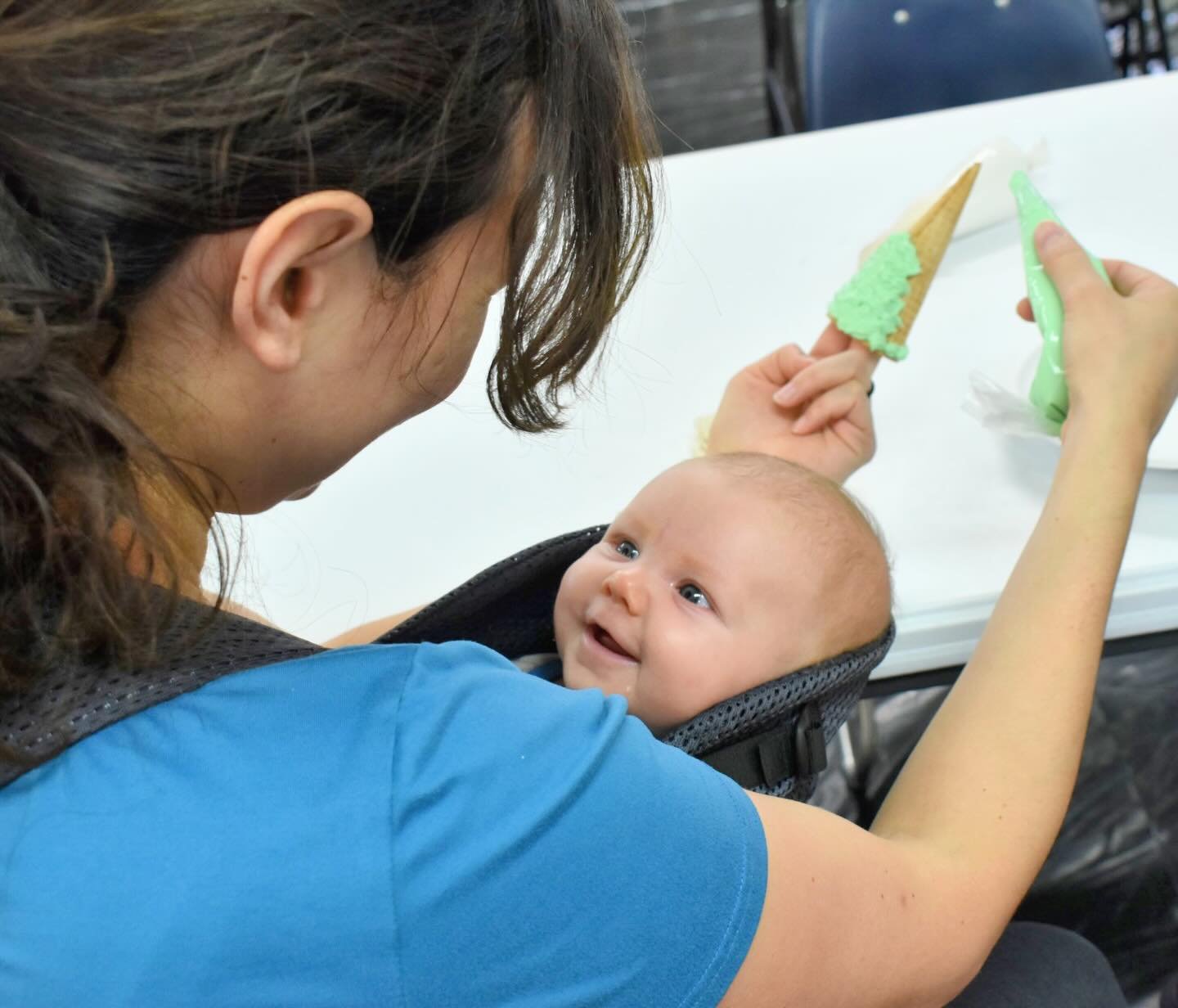 When mama is more beautiful to you than any stinkin&rsquo; gingerbread house ❤️