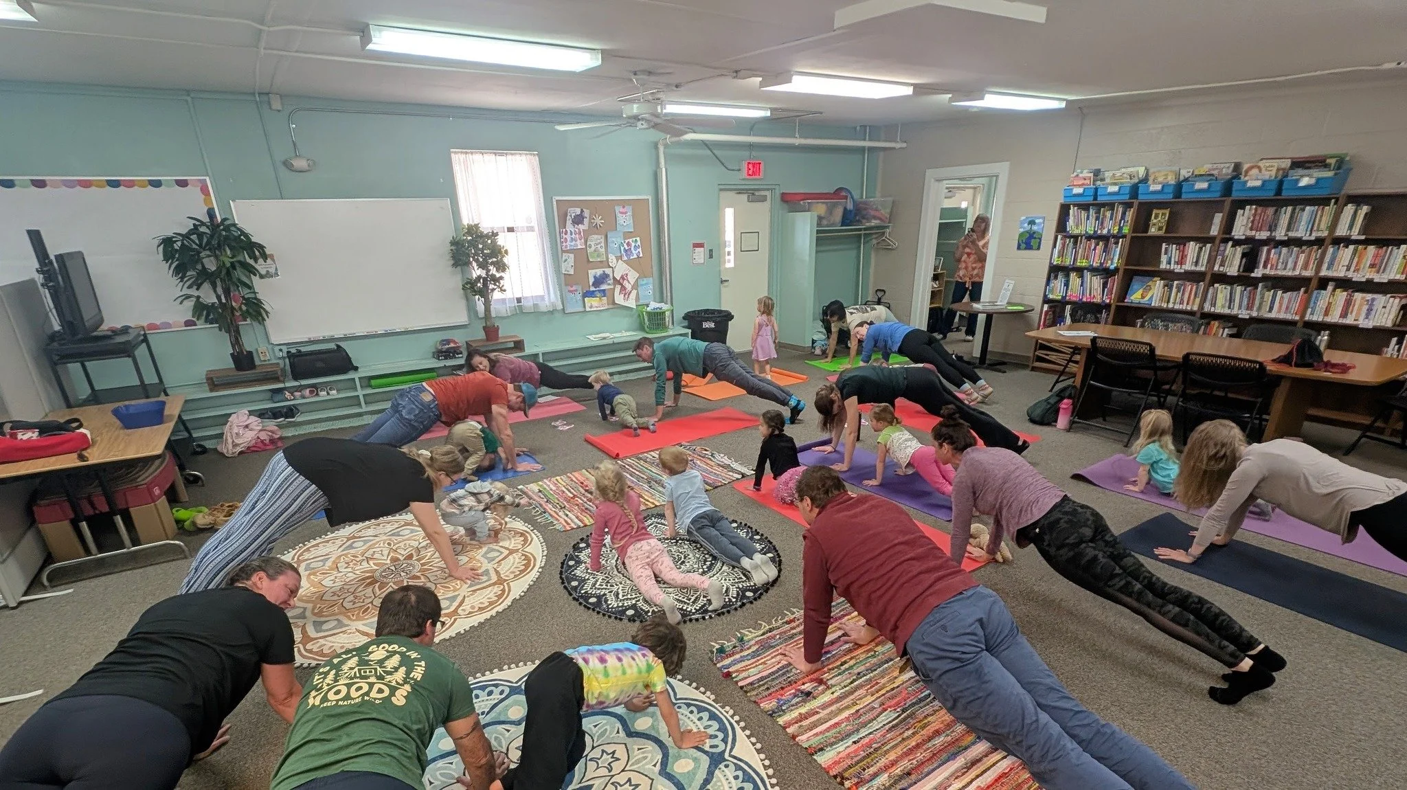 A very full house for Family Yoga on 3/14 😃