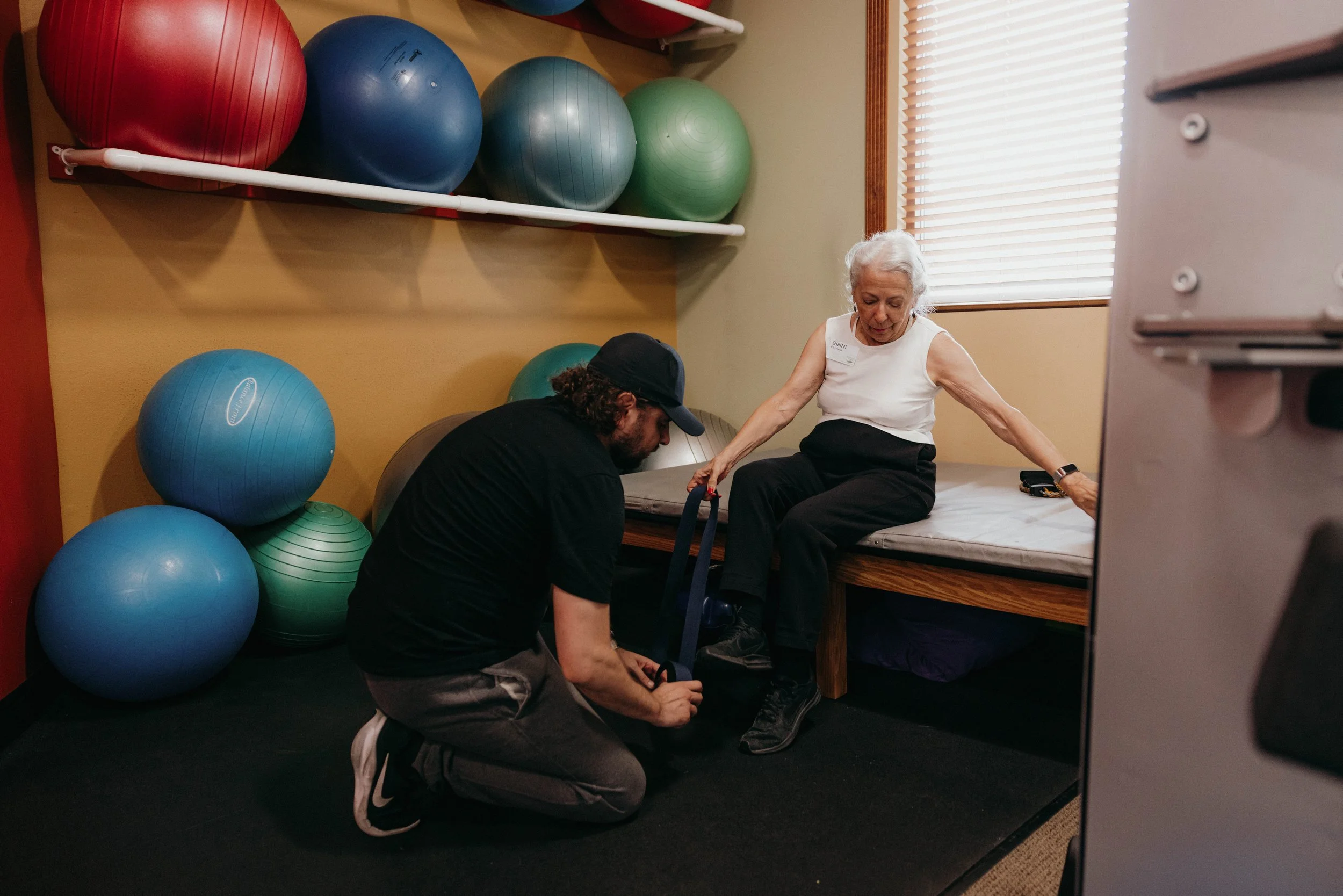 Assisted Living - Pilgrim Place Staff Member Training A Resident With Physical Therapy